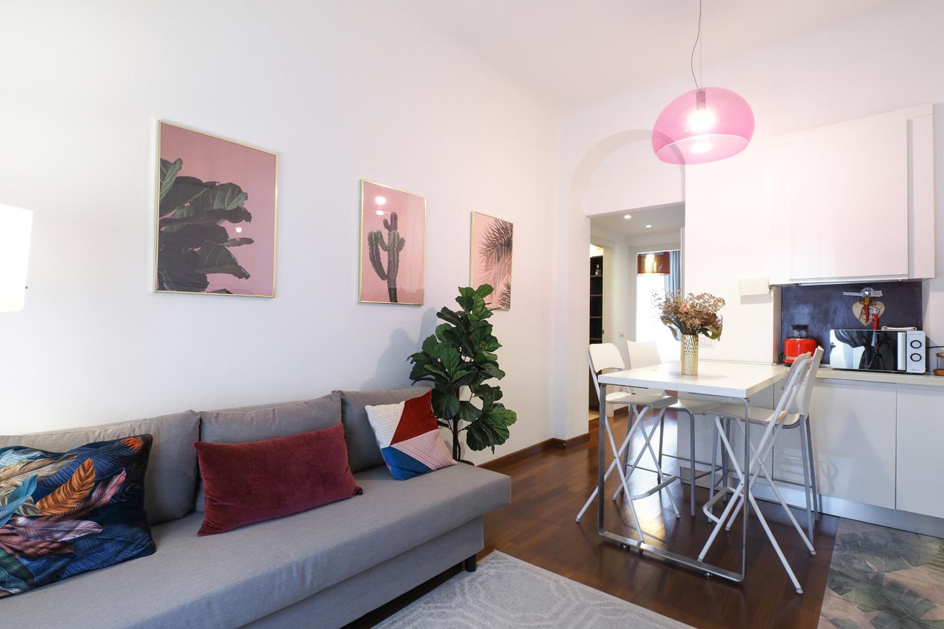 One-Bedroom Apartment