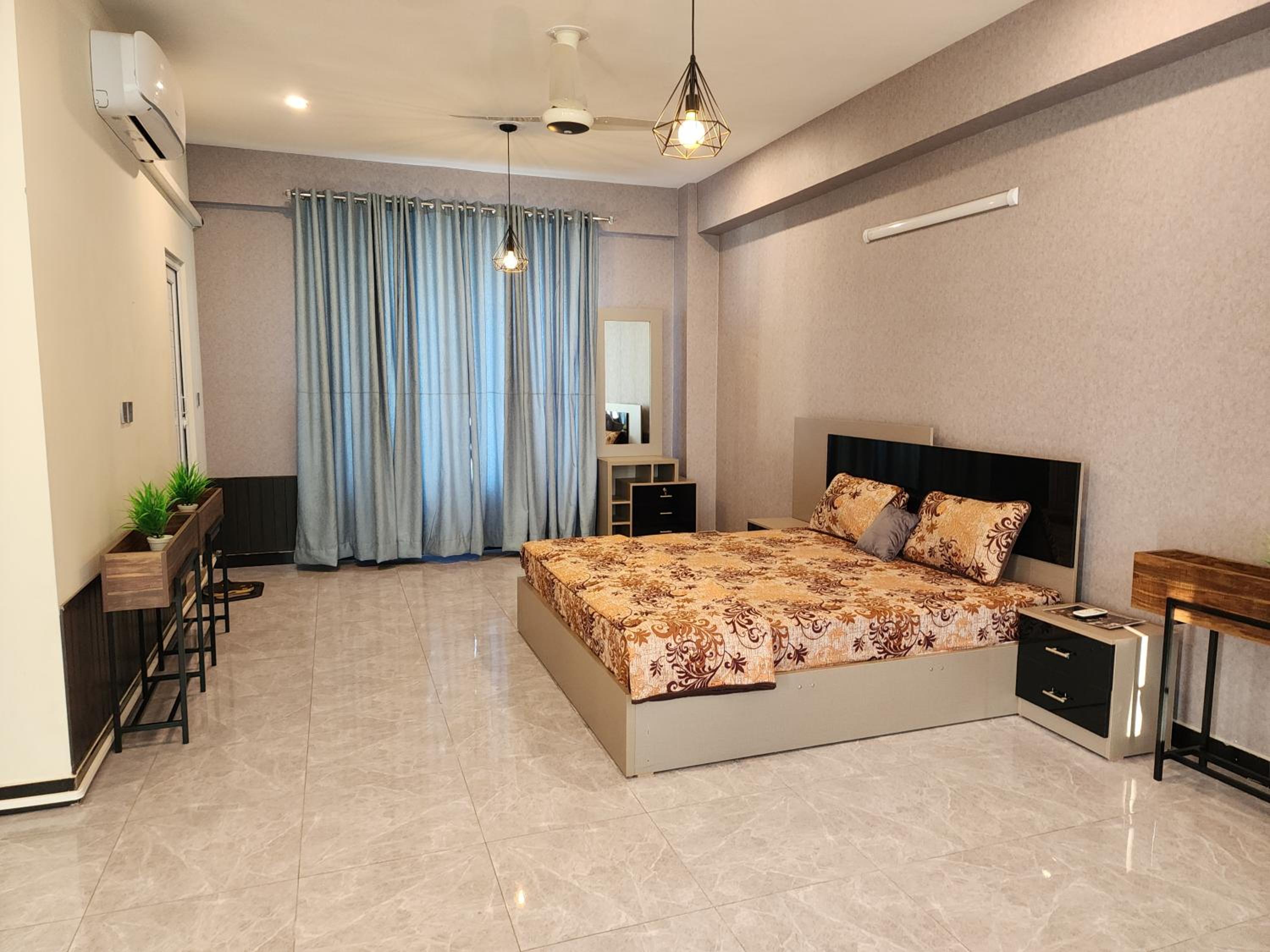 Superior King Suite photo 3