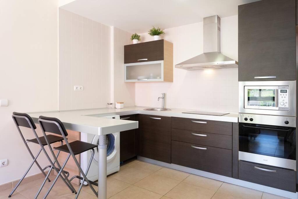 Studio Apartment photo 2