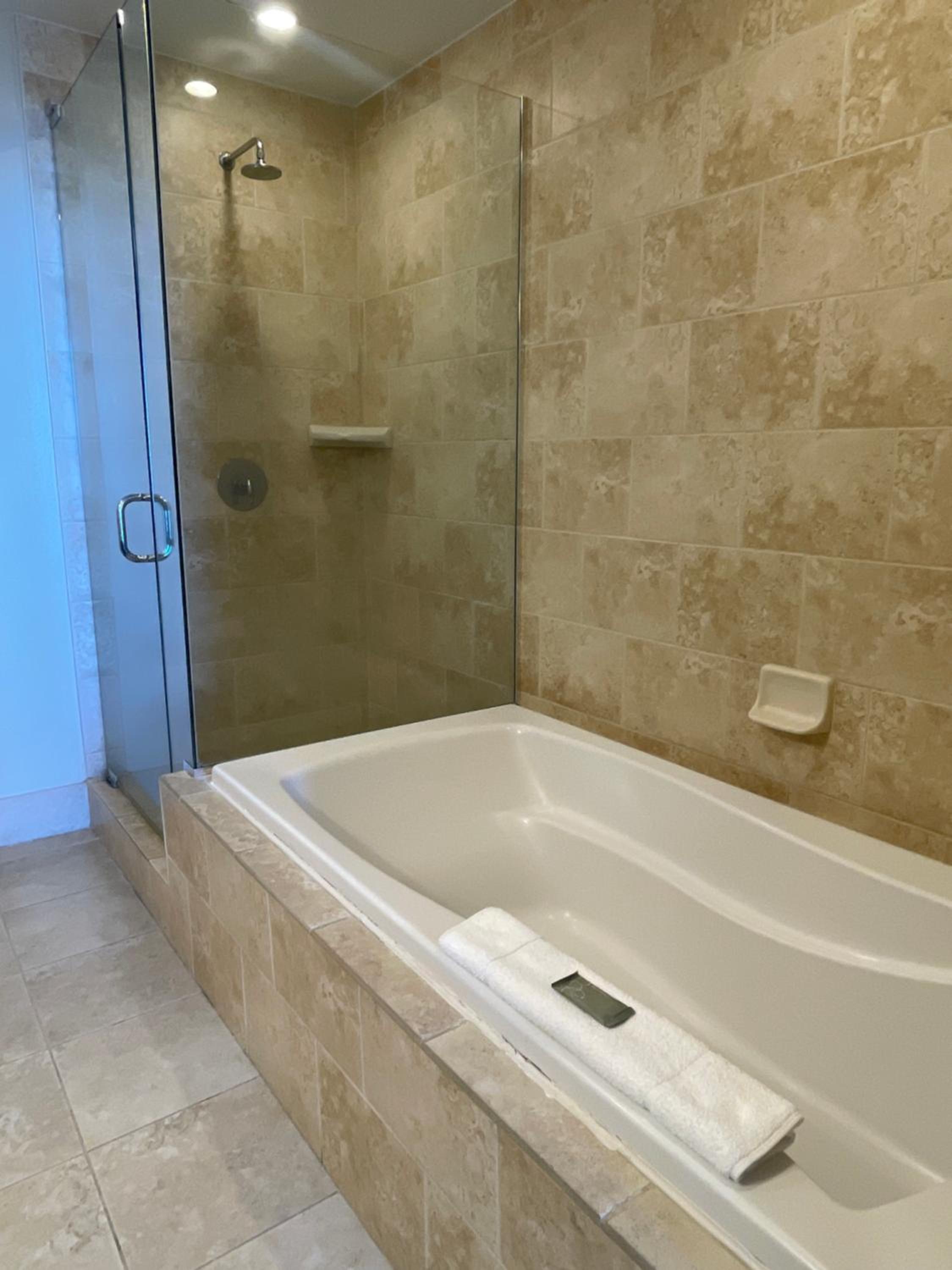 Two Bedroom One and a Half Bath Suite, Full Ocean View - Photo 6