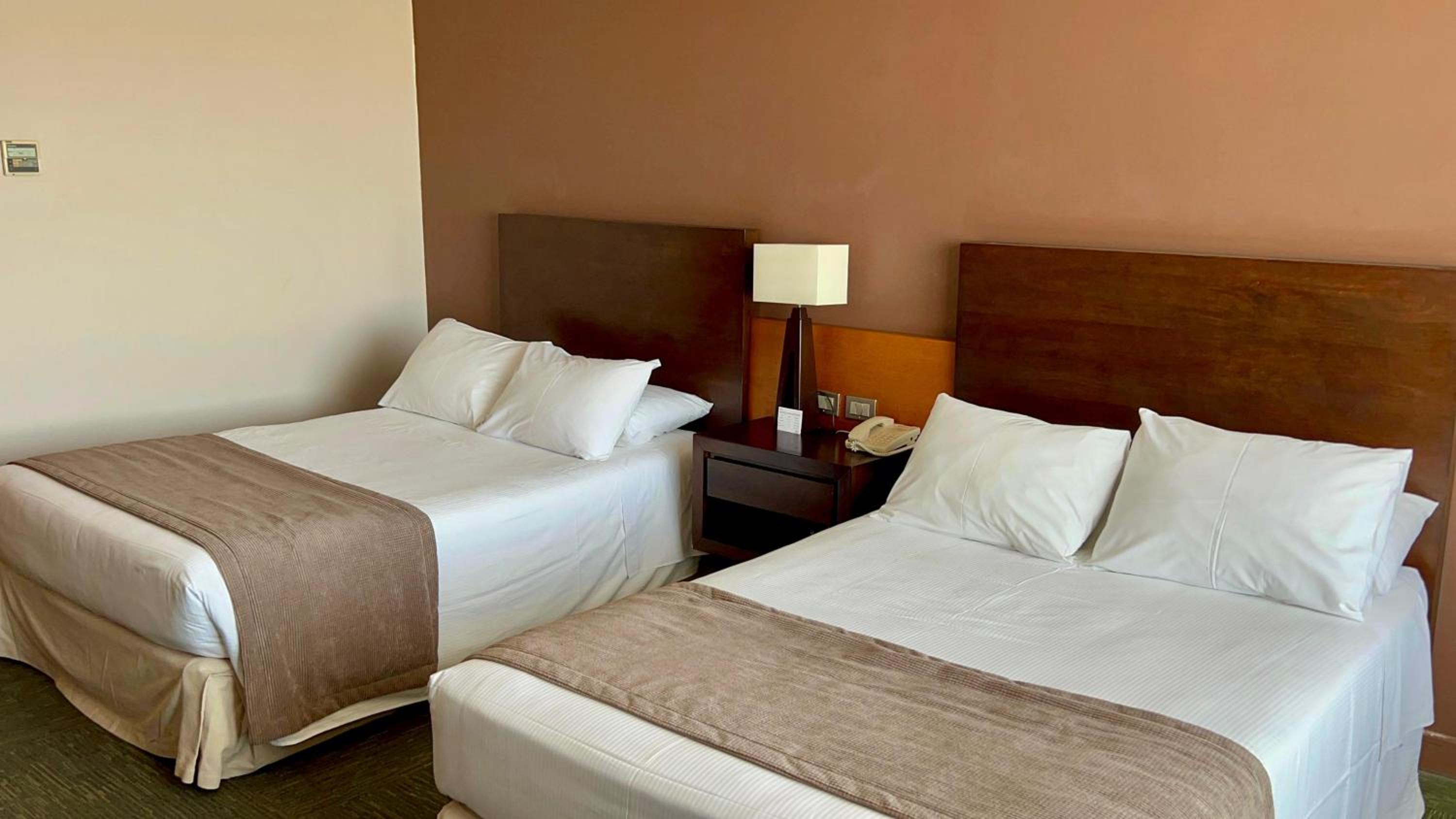 Standard Queen Room With Two Queen Beds