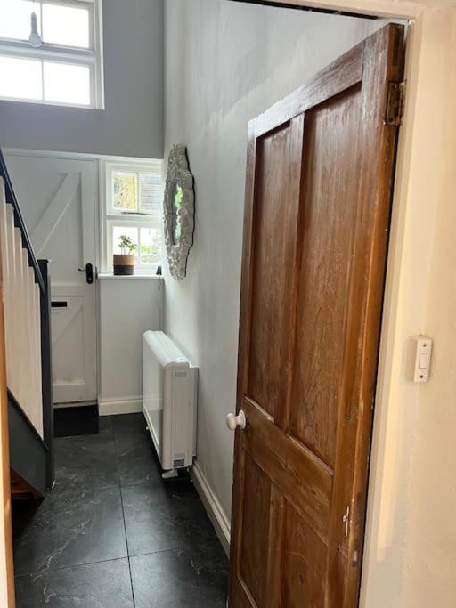 One-Bedroom House photo 1