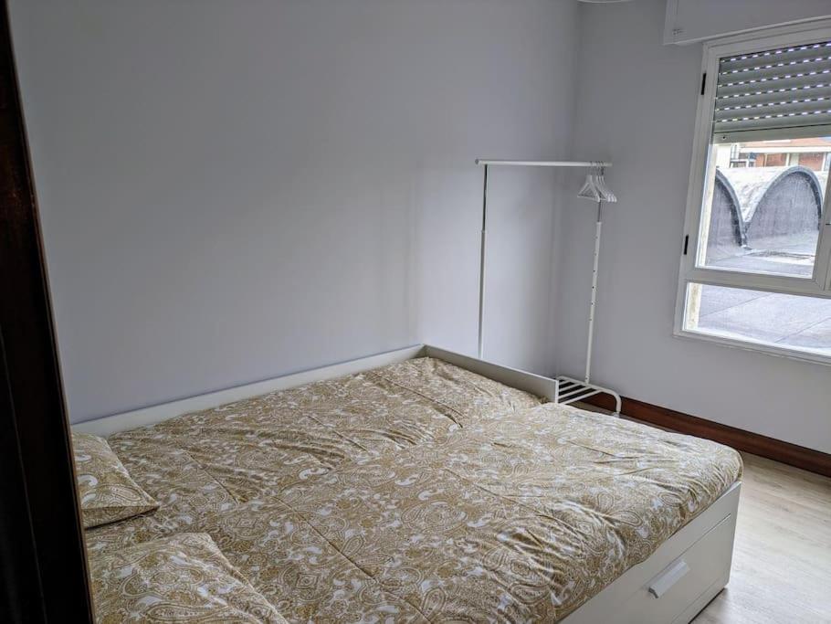 Three-Bedroom Apartment photo 2