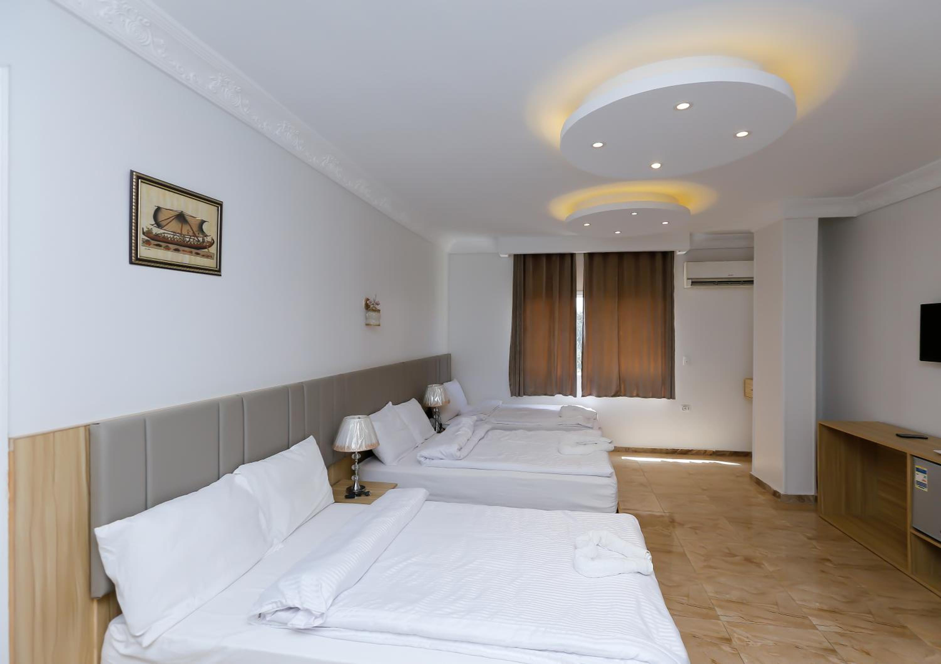 Comfort Triple Room - Photo 11