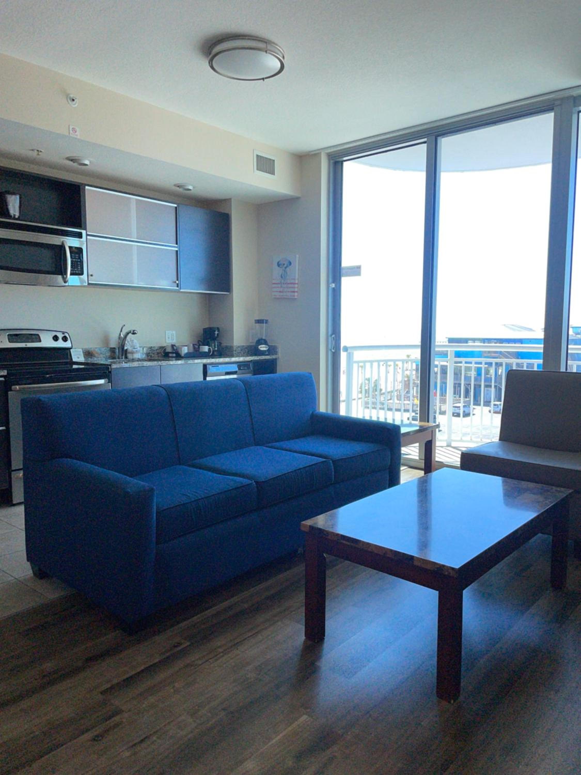 One Bedroom Suite, Partial Ocean View - Photo 1