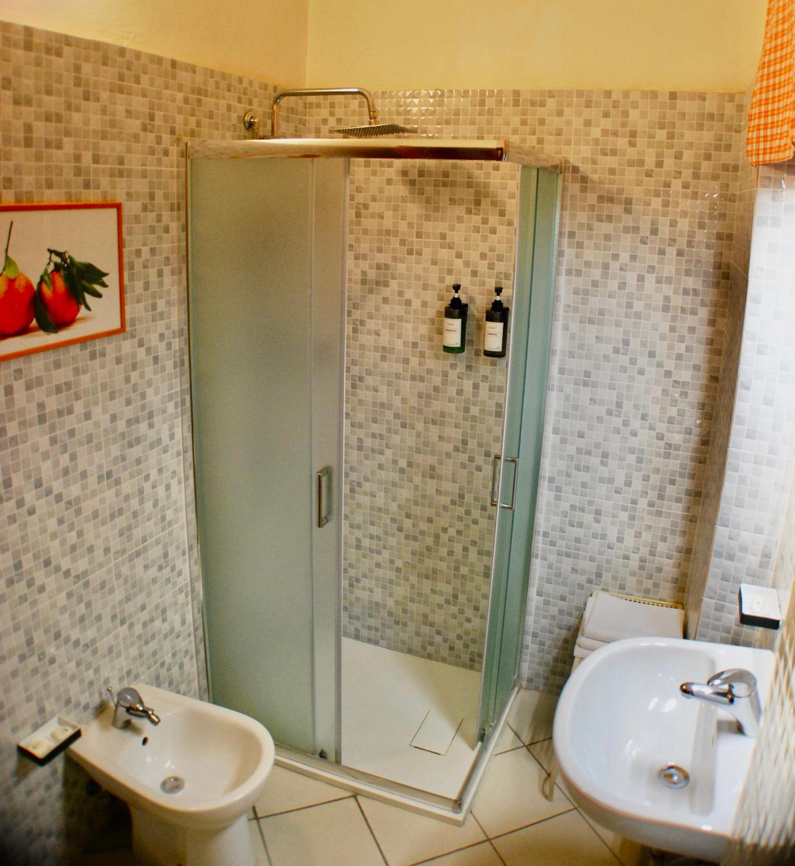Triple Room - Photo 7