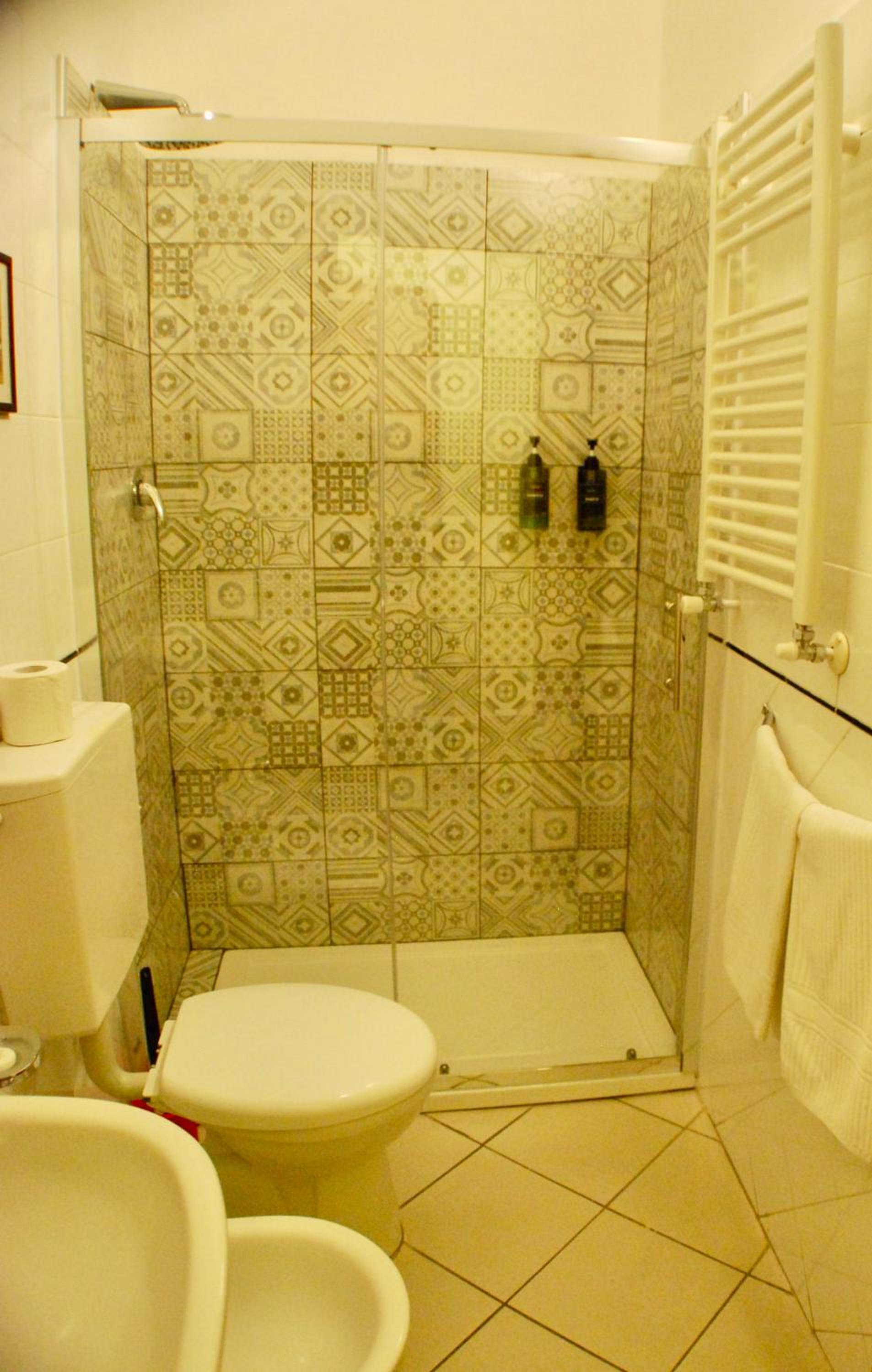 Double Room - Photo 13