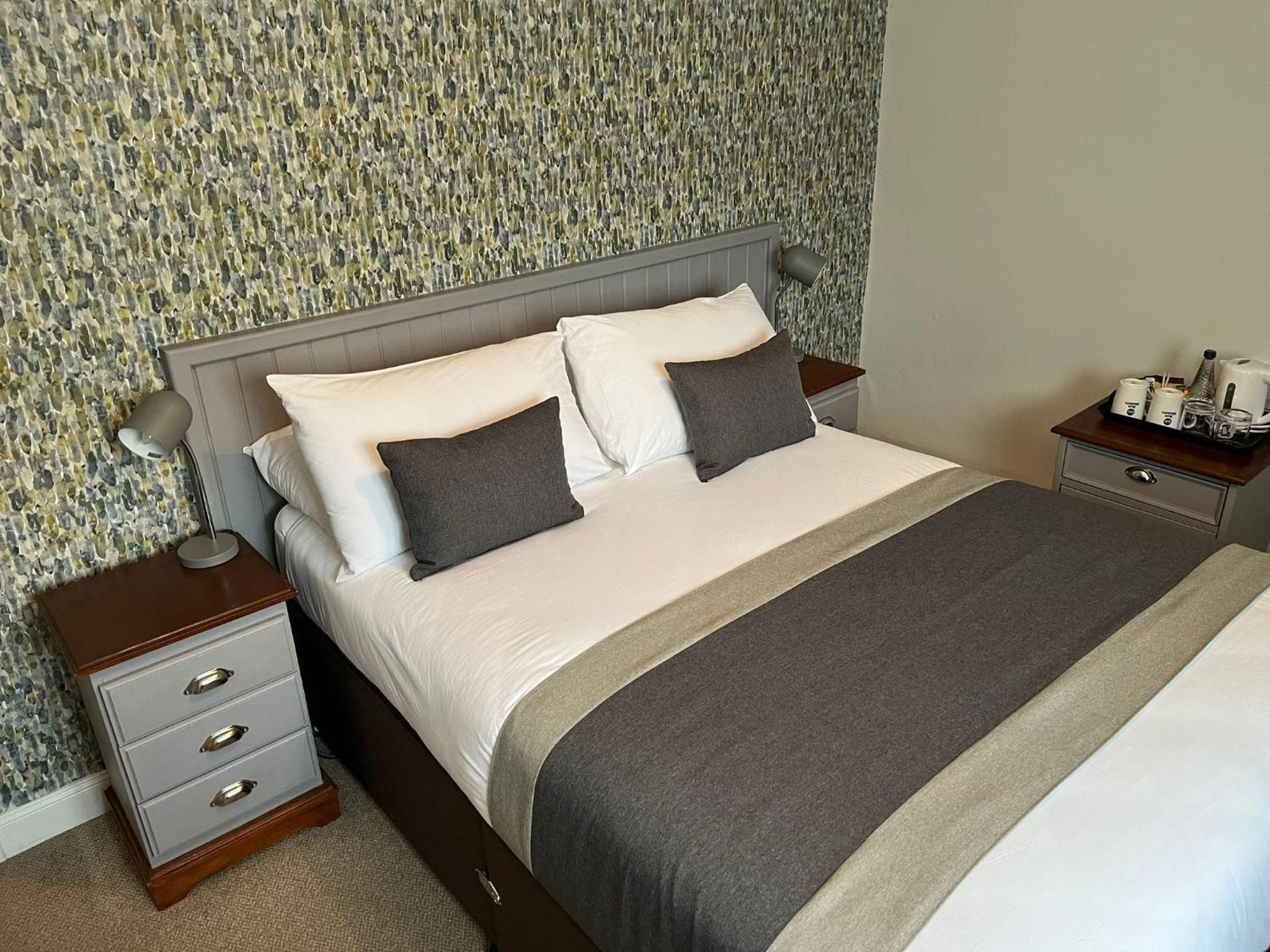 Standard Double Room - Non-Smoking - Photo 2