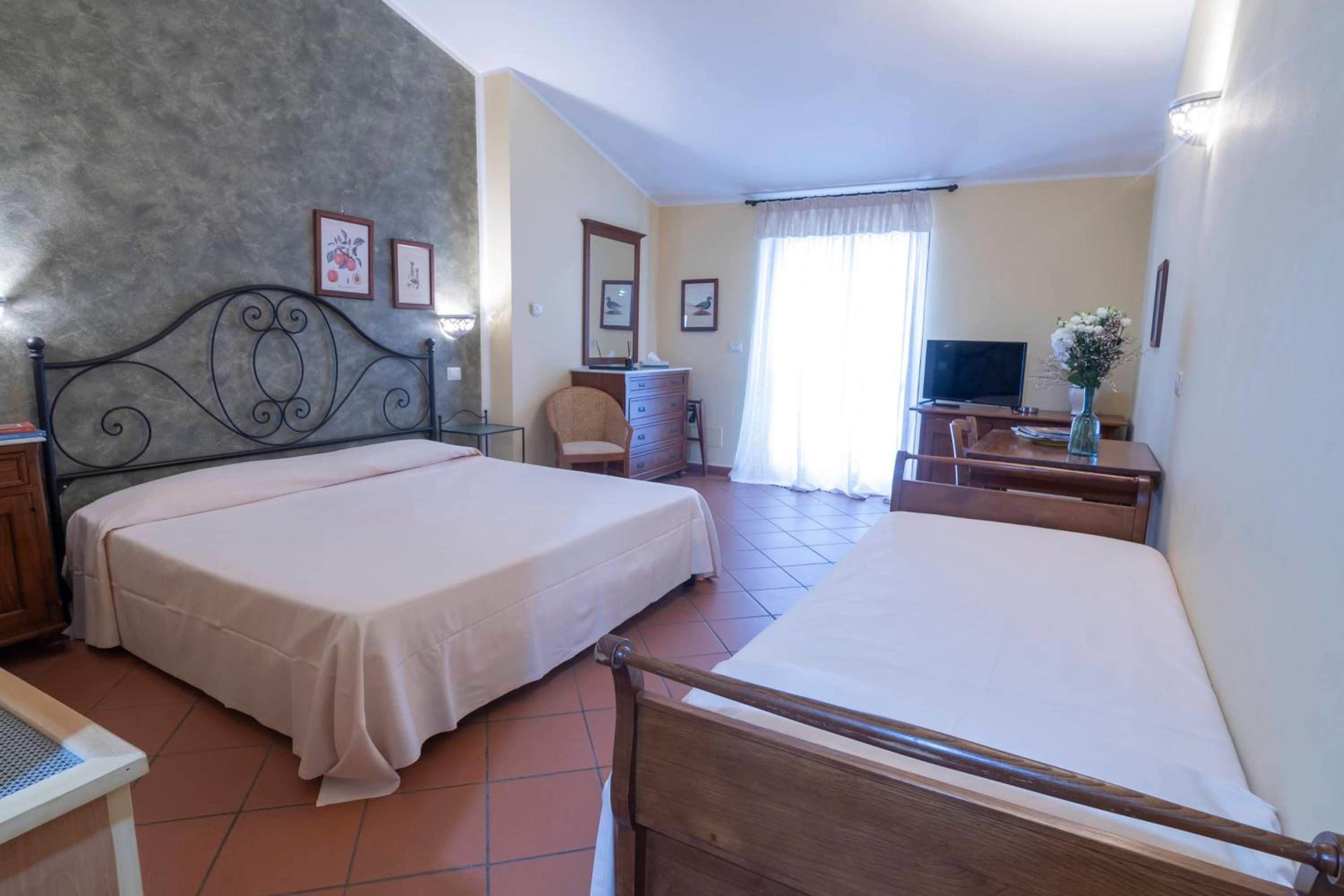 Superior Queen Room