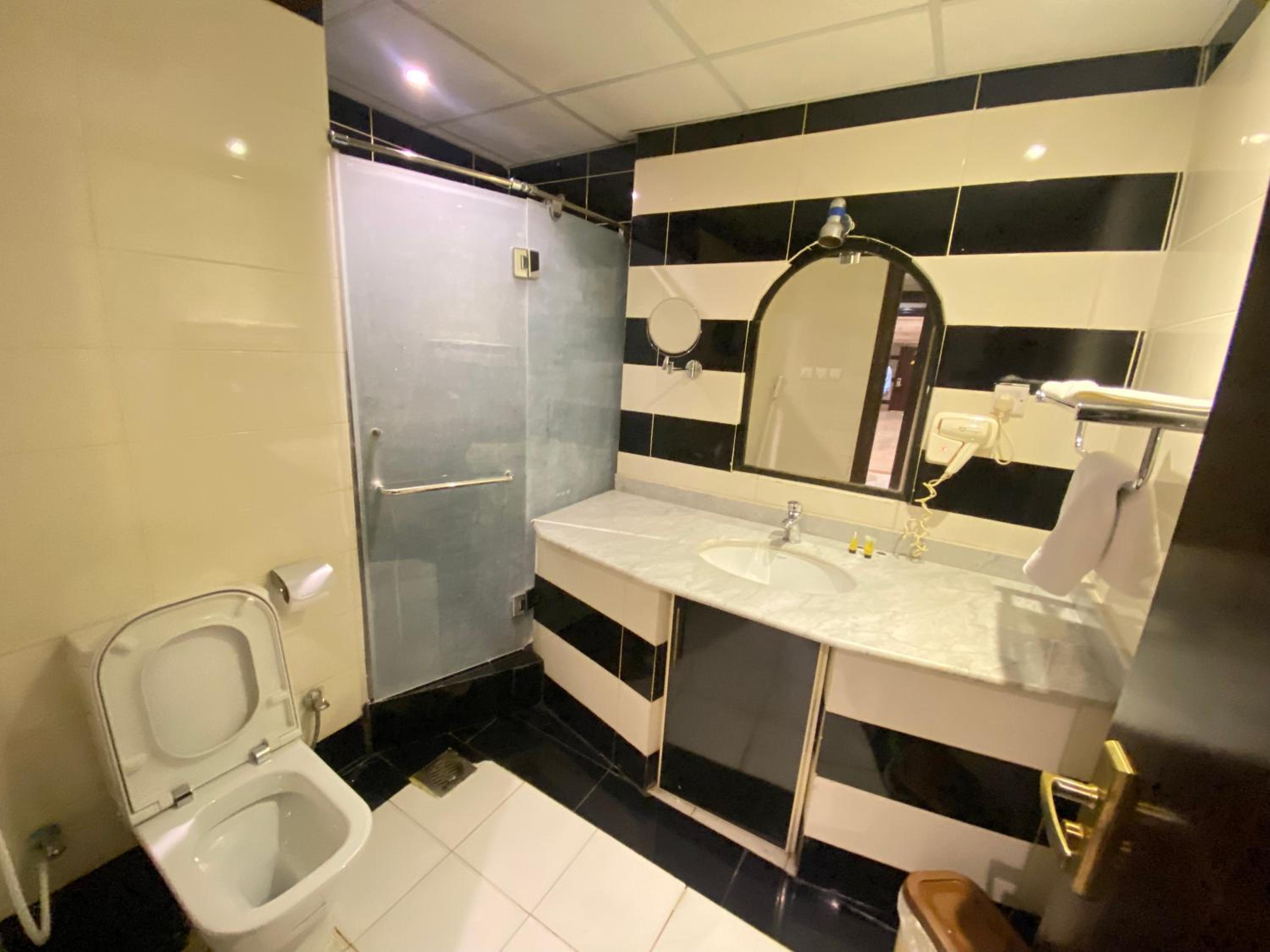 Family Suite - Photo 11