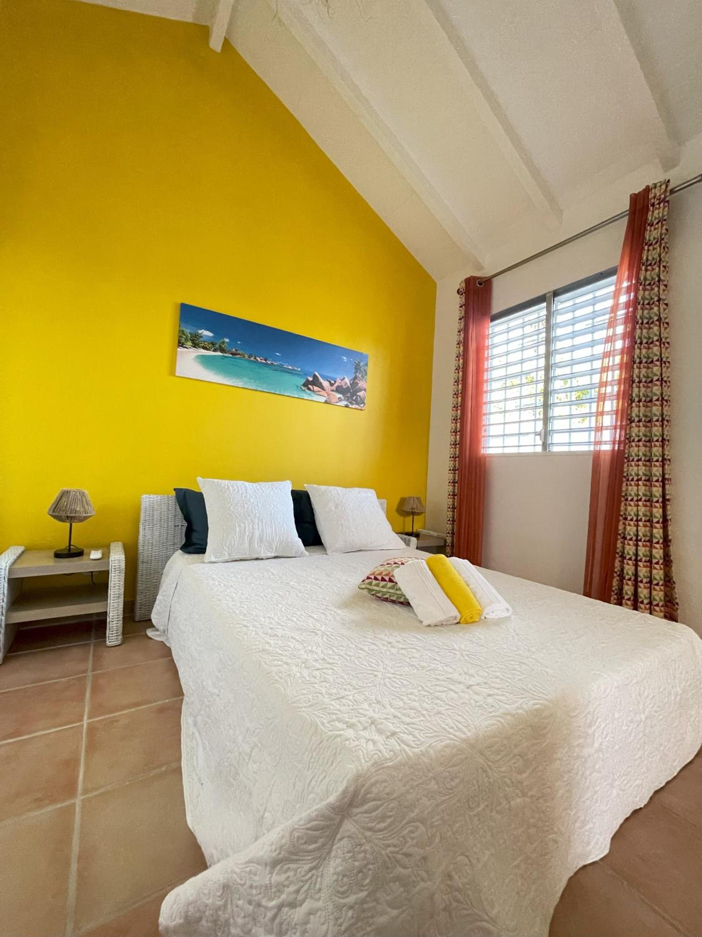 Bungalow photo 1
