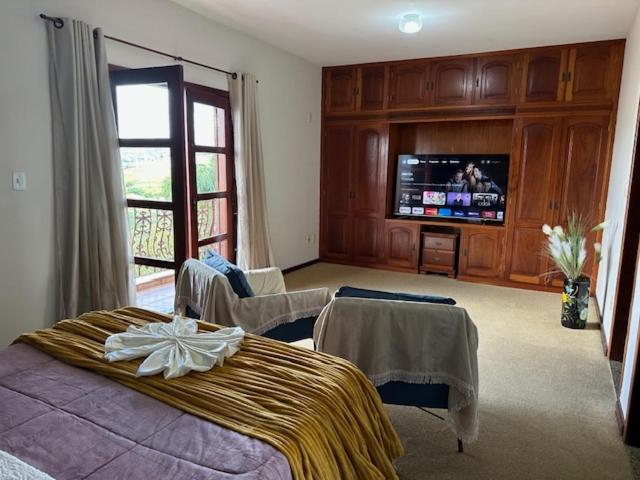 Suite with Spa Bath photo 1