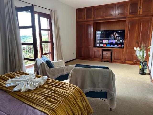 Suite with Spa Bath photo 2