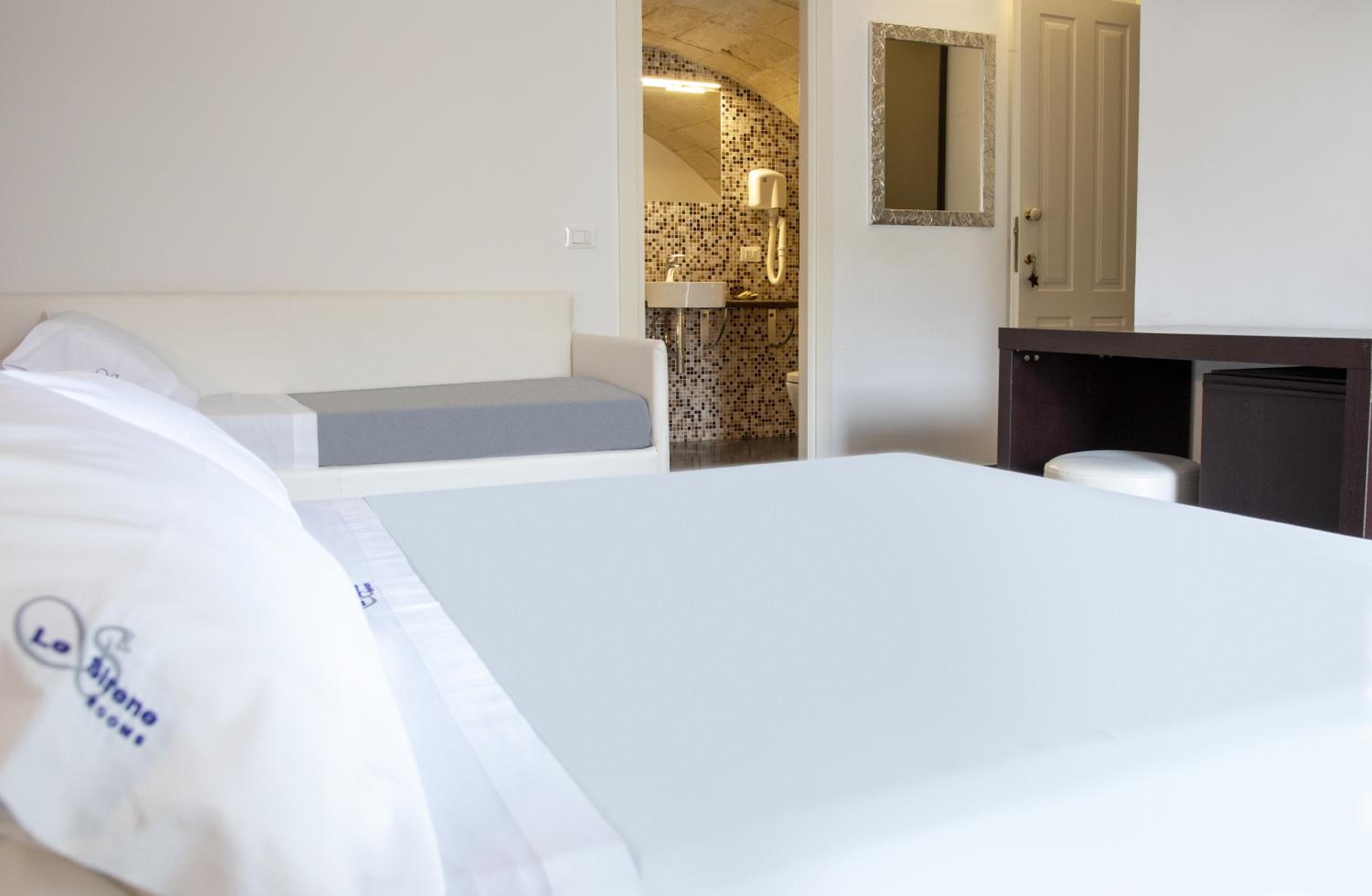 Quadruple Room - Photo 2