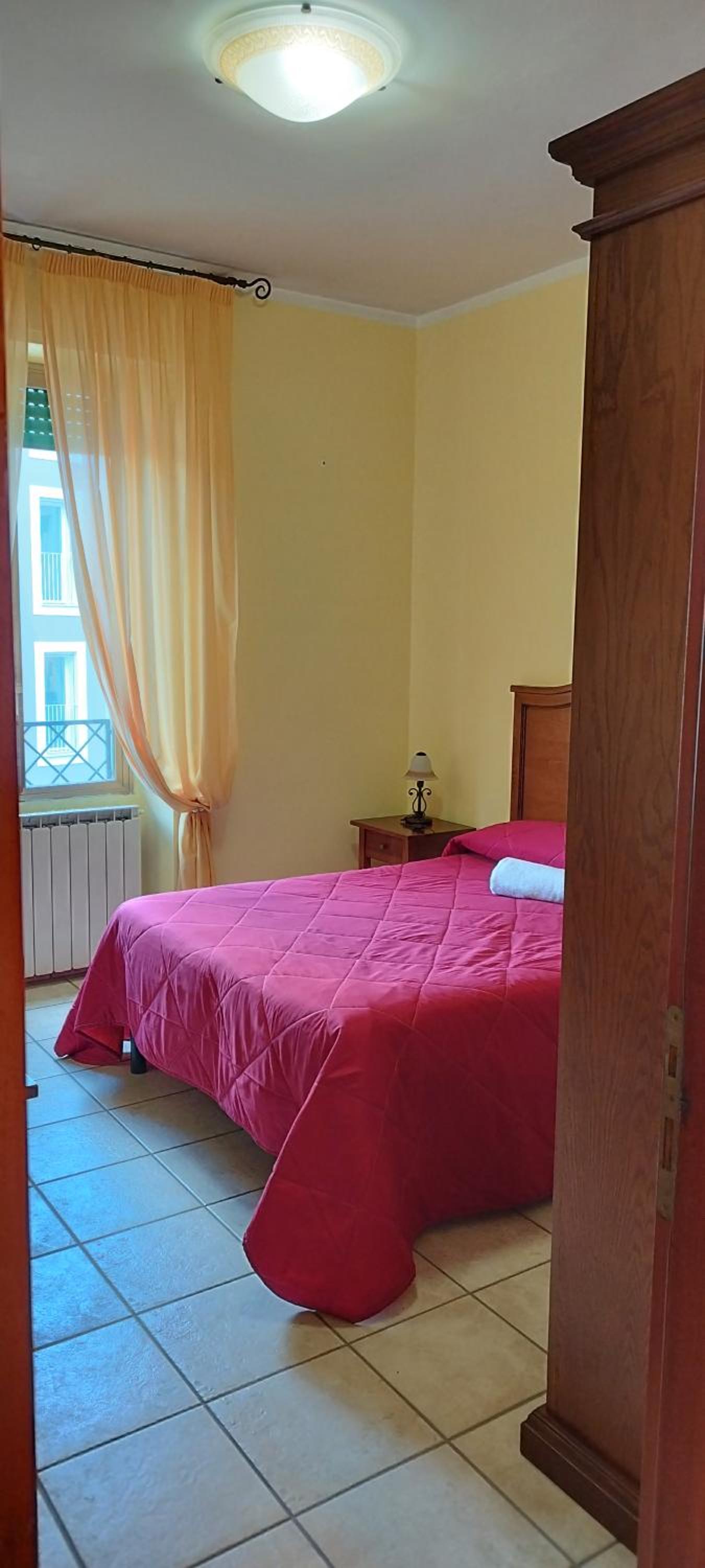 Double Room - Photo 5