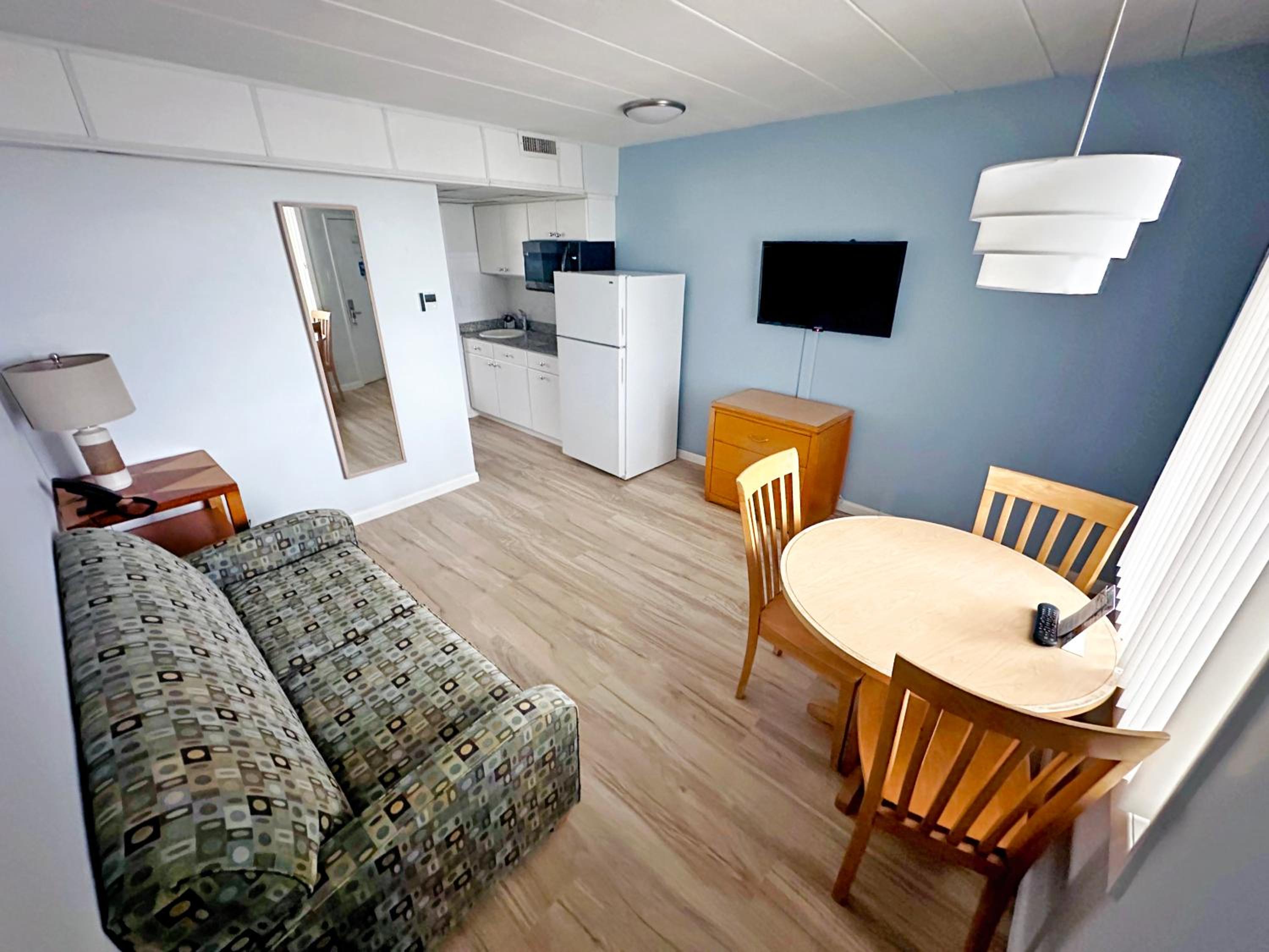 Family Suite with Kitchenette photo 1