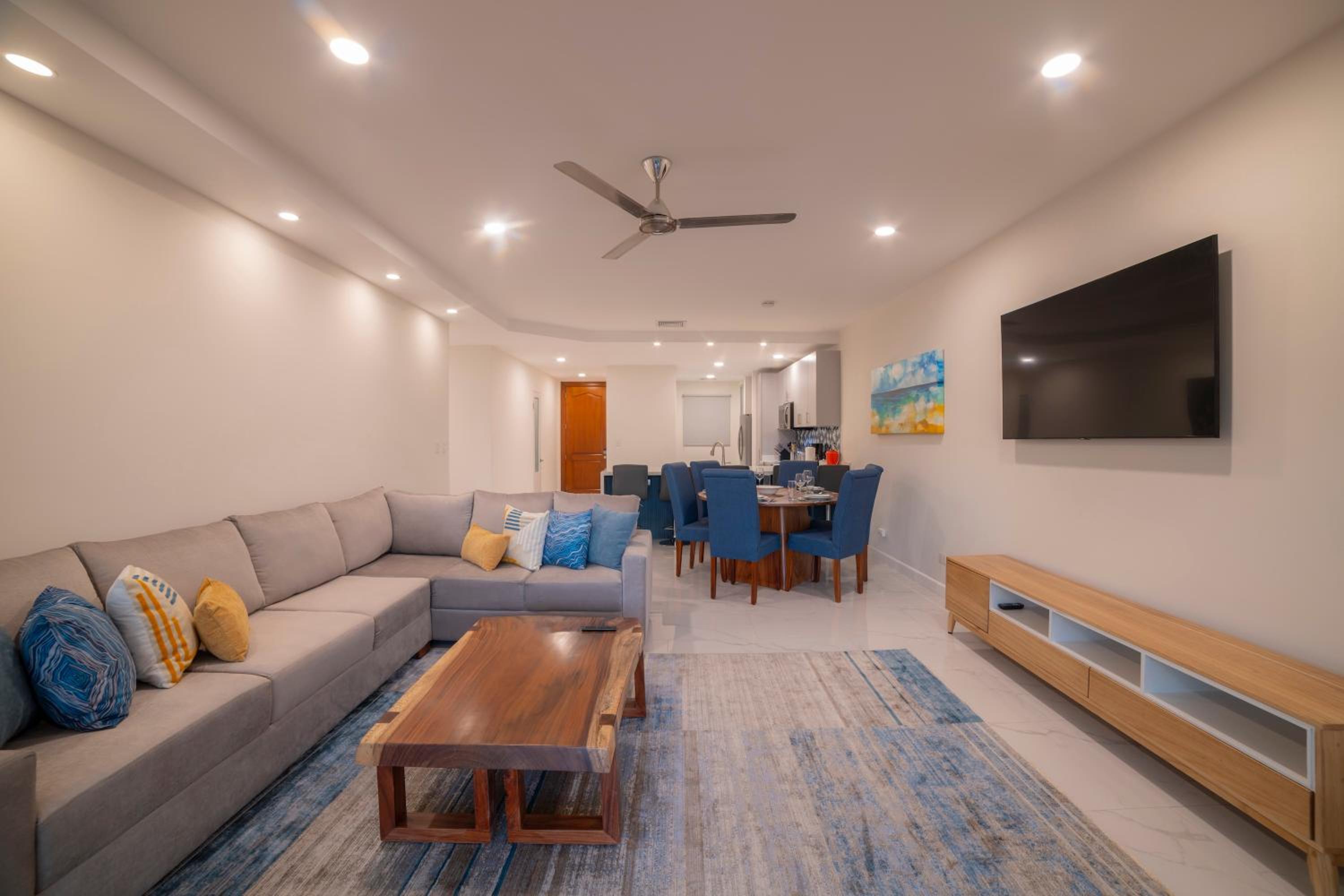Three-Bedroom Apartment photo 1