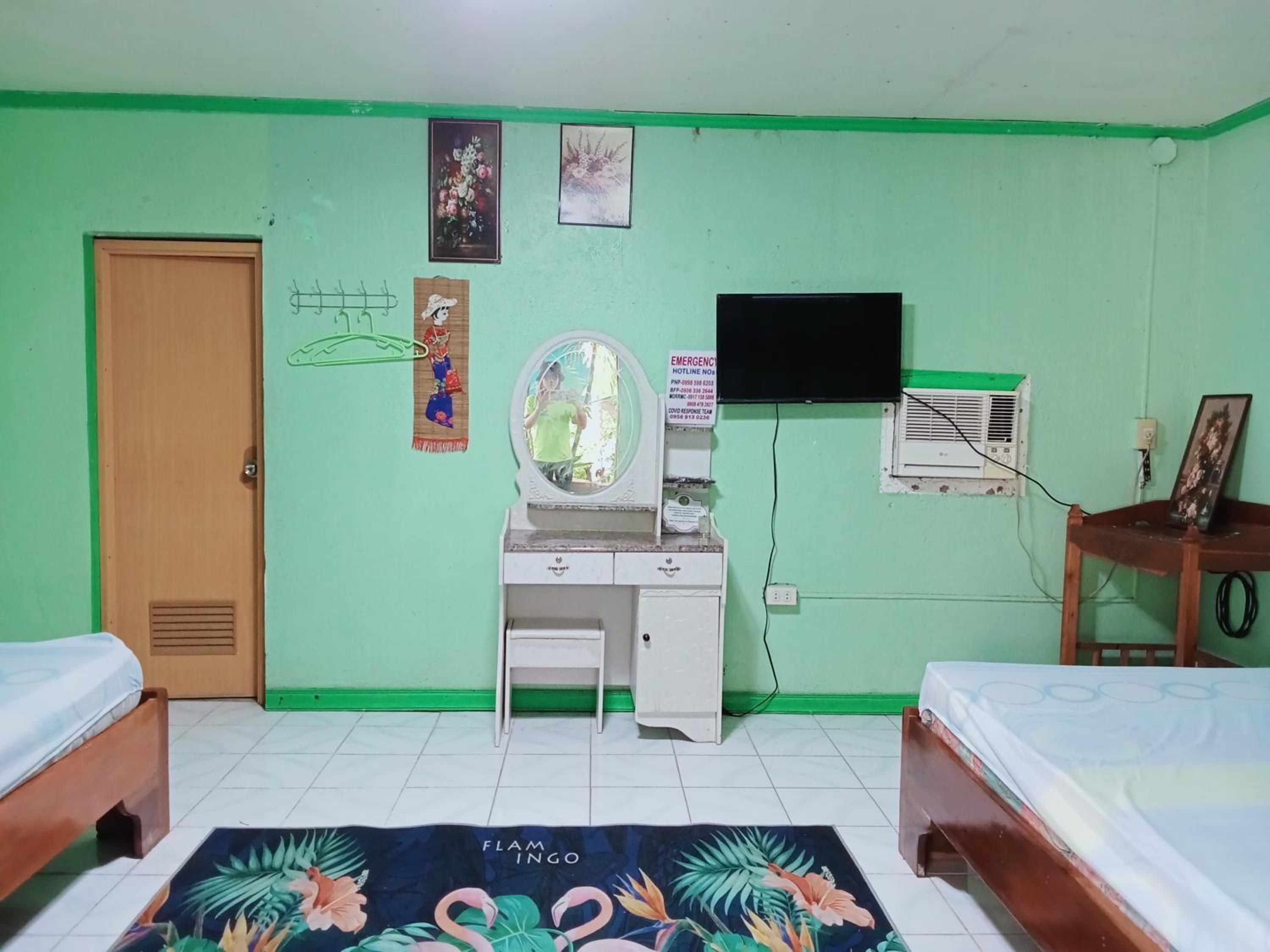 Family Room with Terrace photo 3