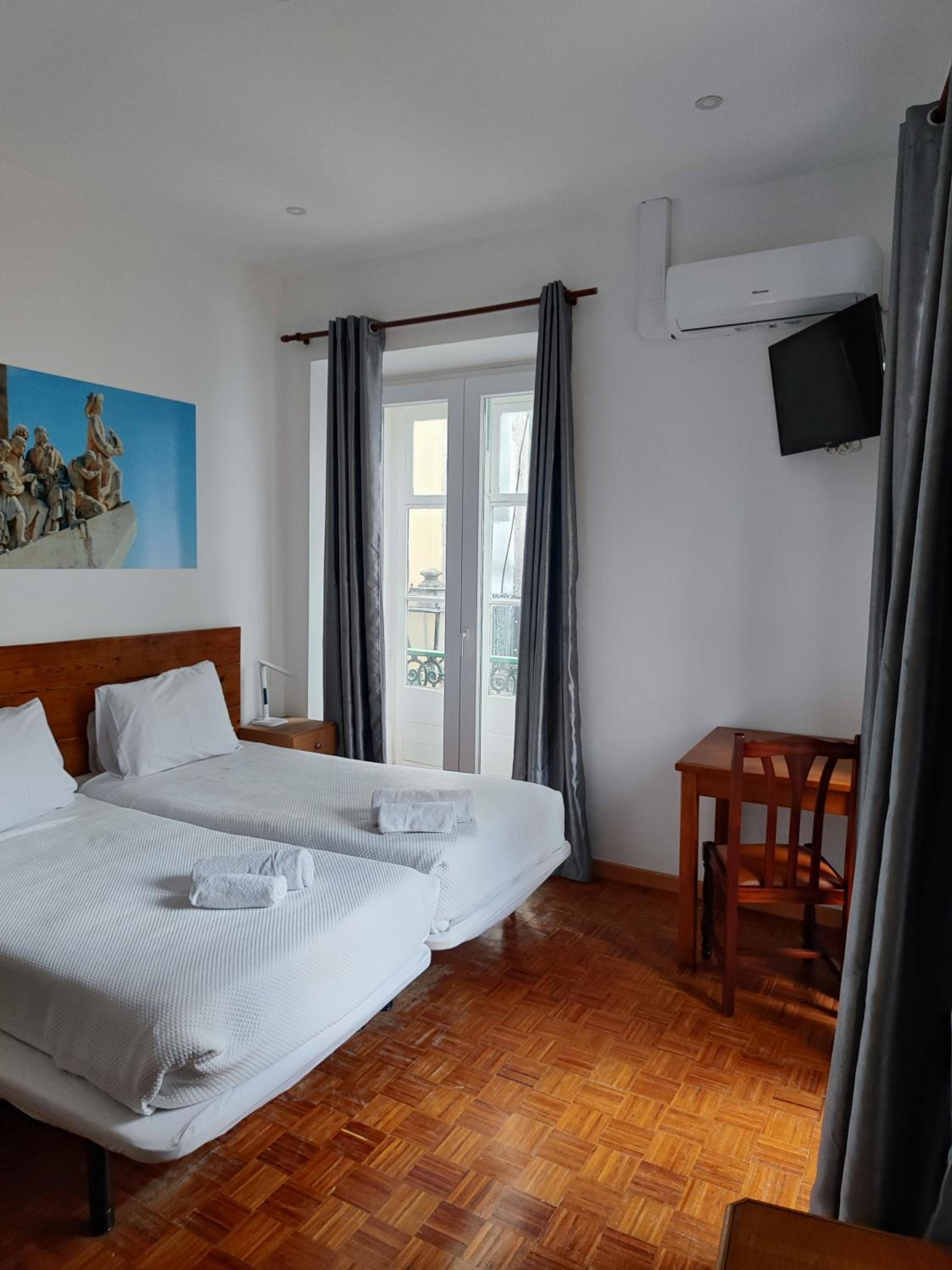 Budget Double or Twin Room photo 3