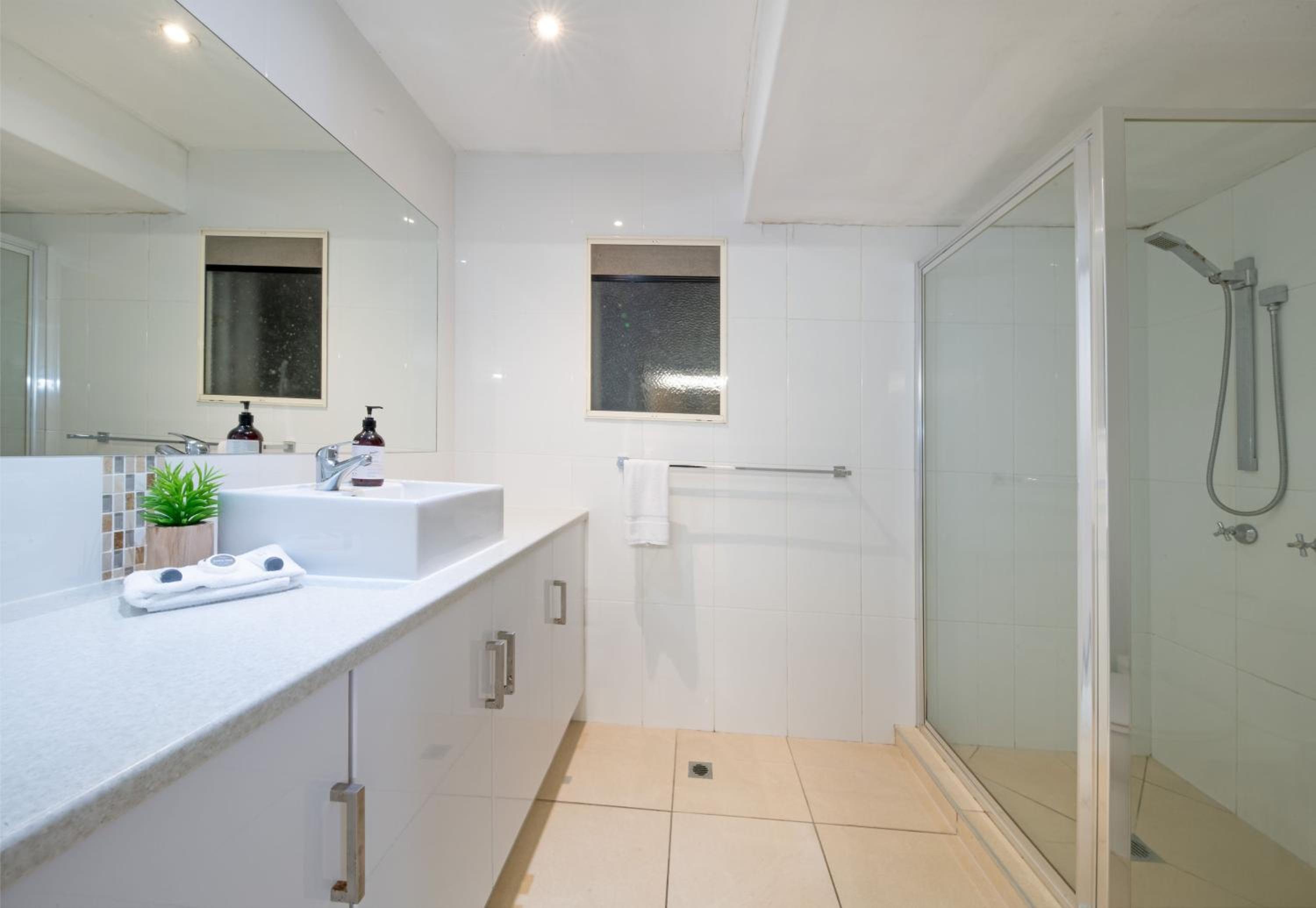 Four-Bedroom Piccadilly Suite – Ocean View photo 2