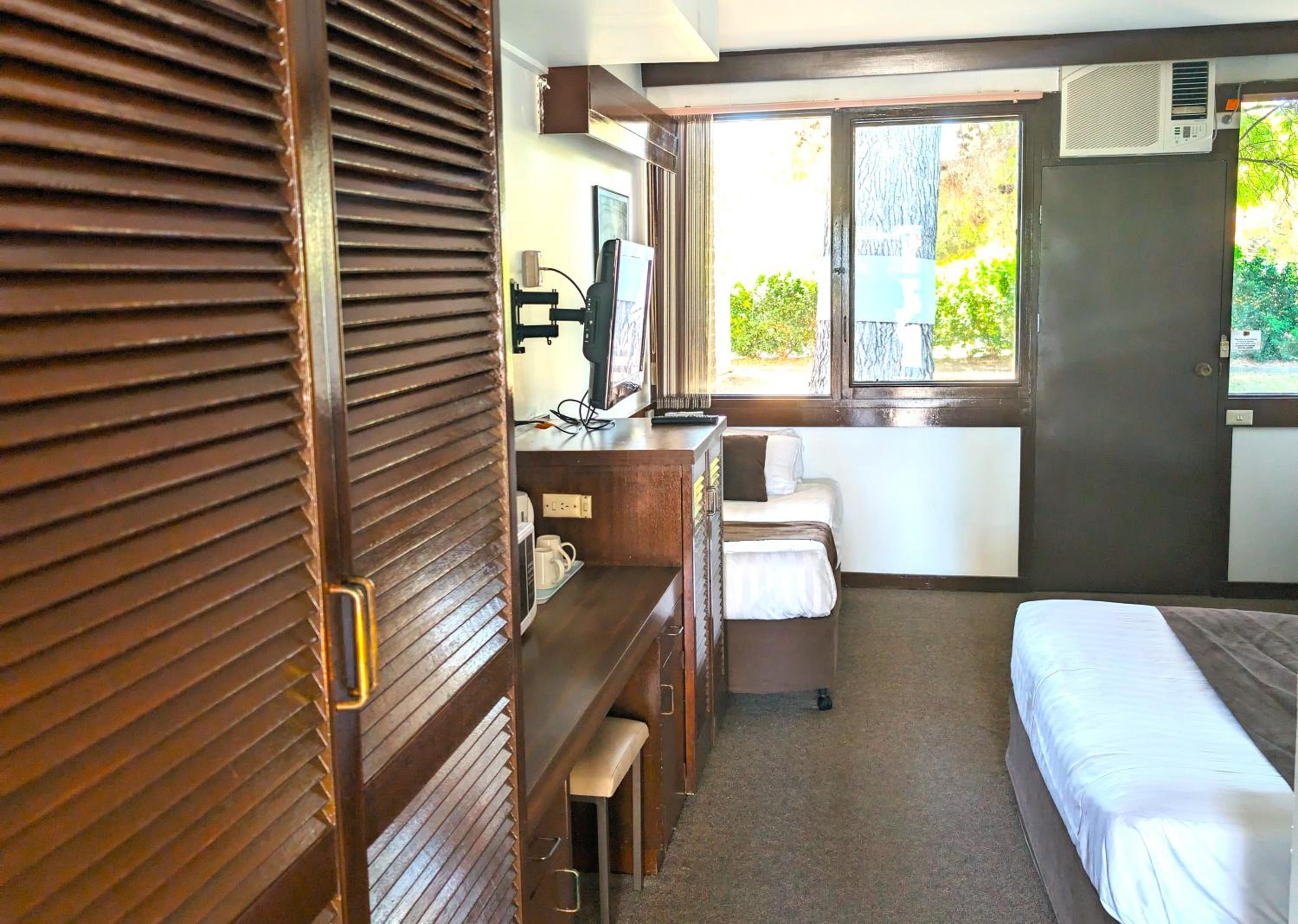 Standard Double Room - Photo 4