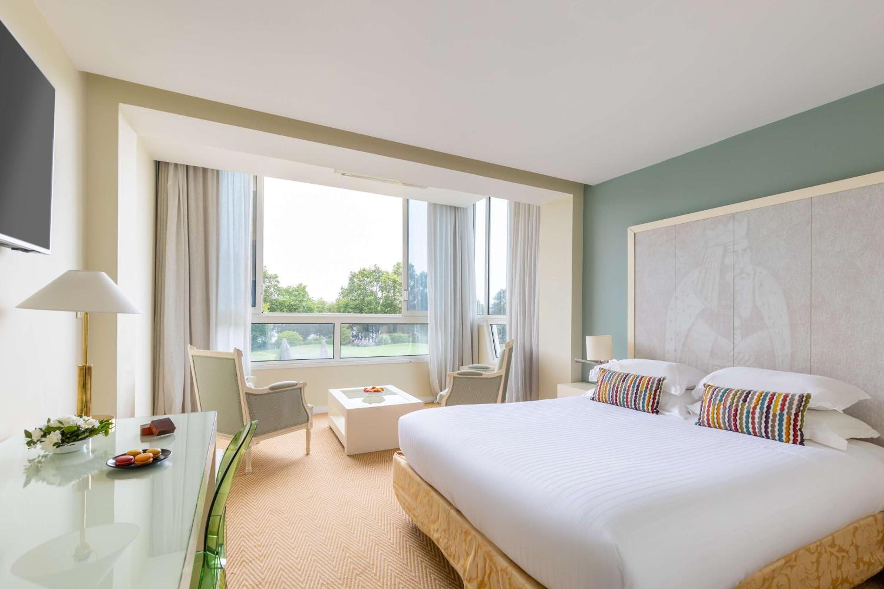 Prestige King Room