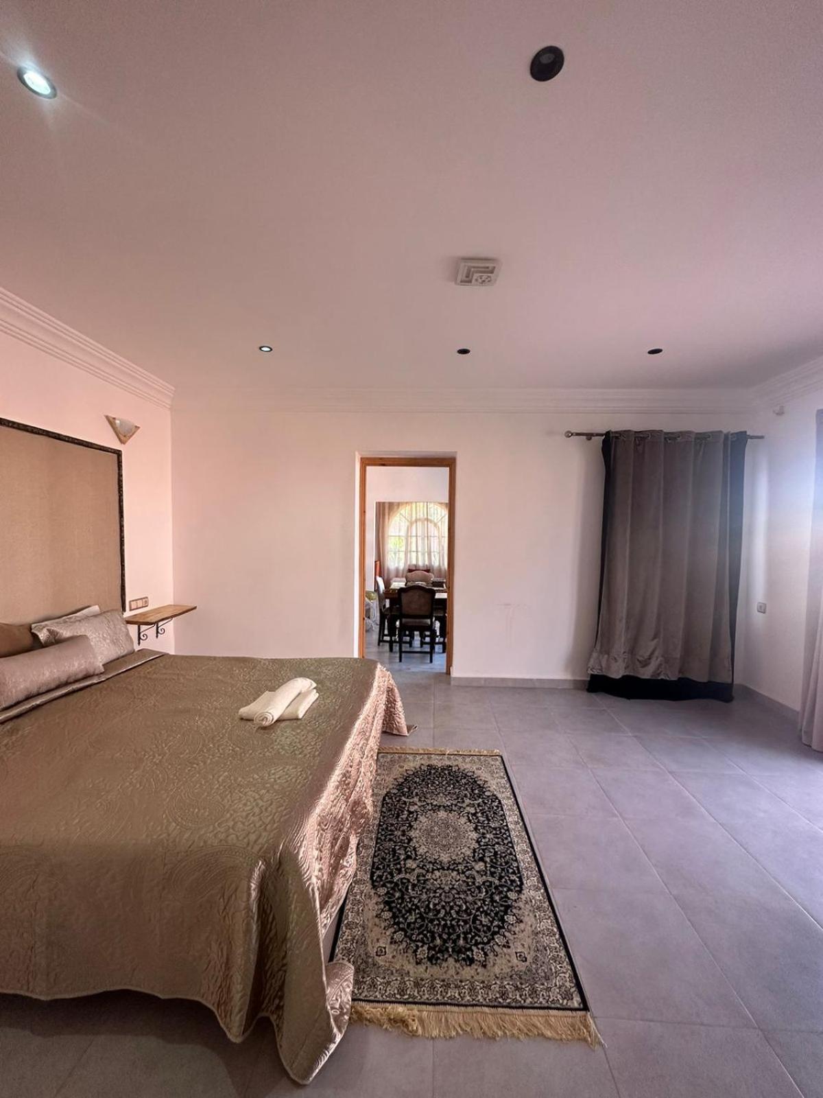 Two-Bedroom Villa - Photo 7