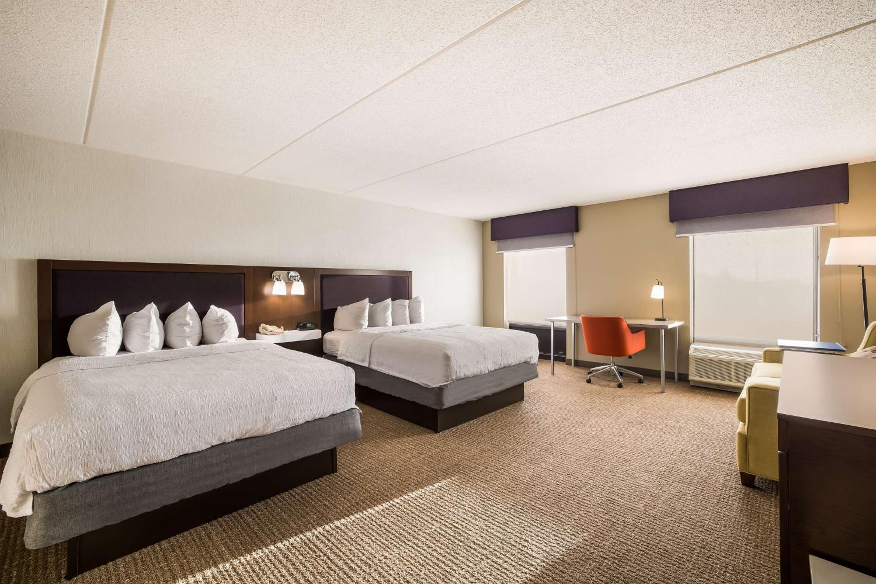 Queen Room with Two Queen Beds - Mobility and Hearing Access/Non-Smoking - Photo 3