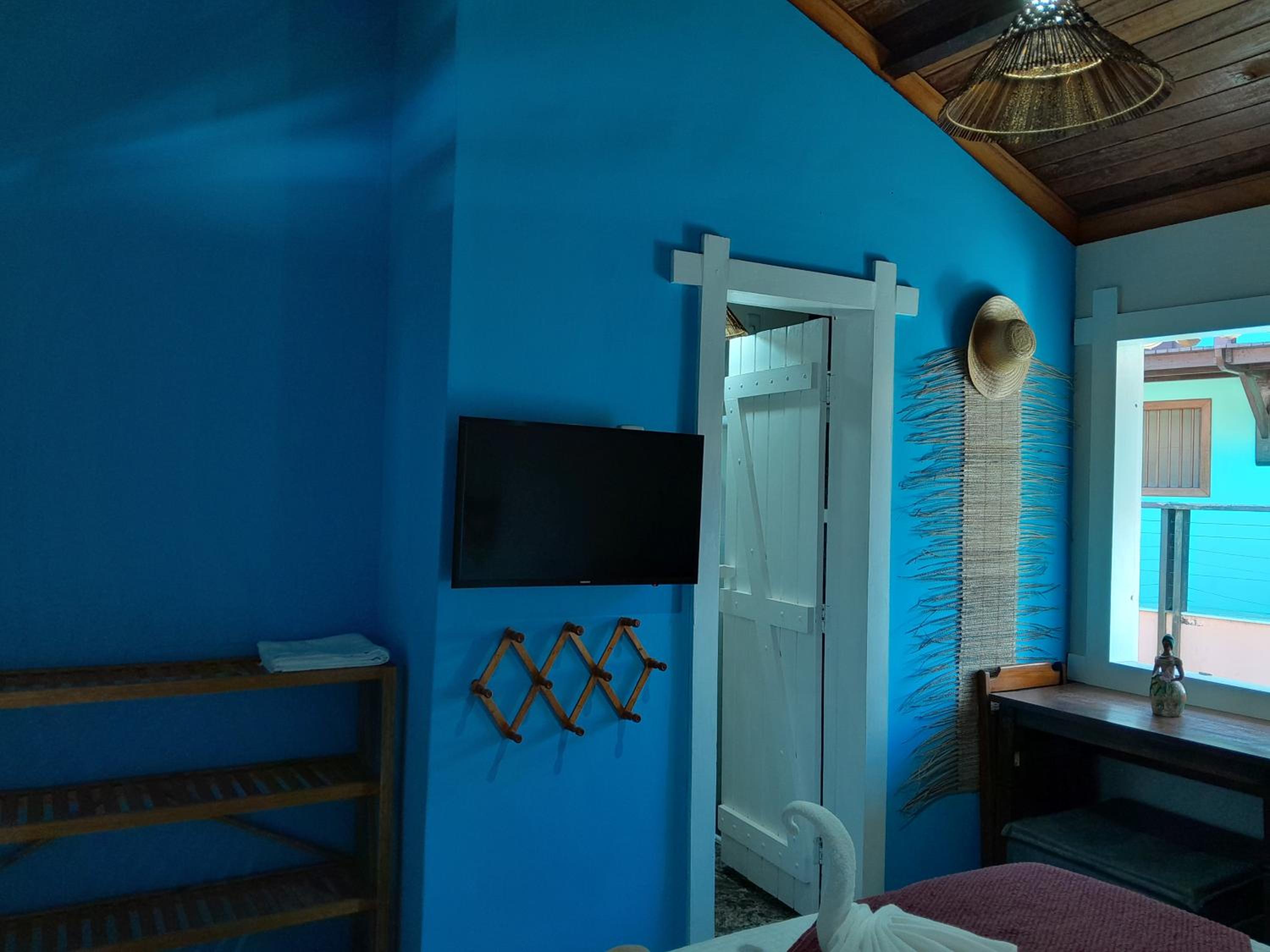 Double Room with Balcony (2 Adults + 1 Child) photo 2