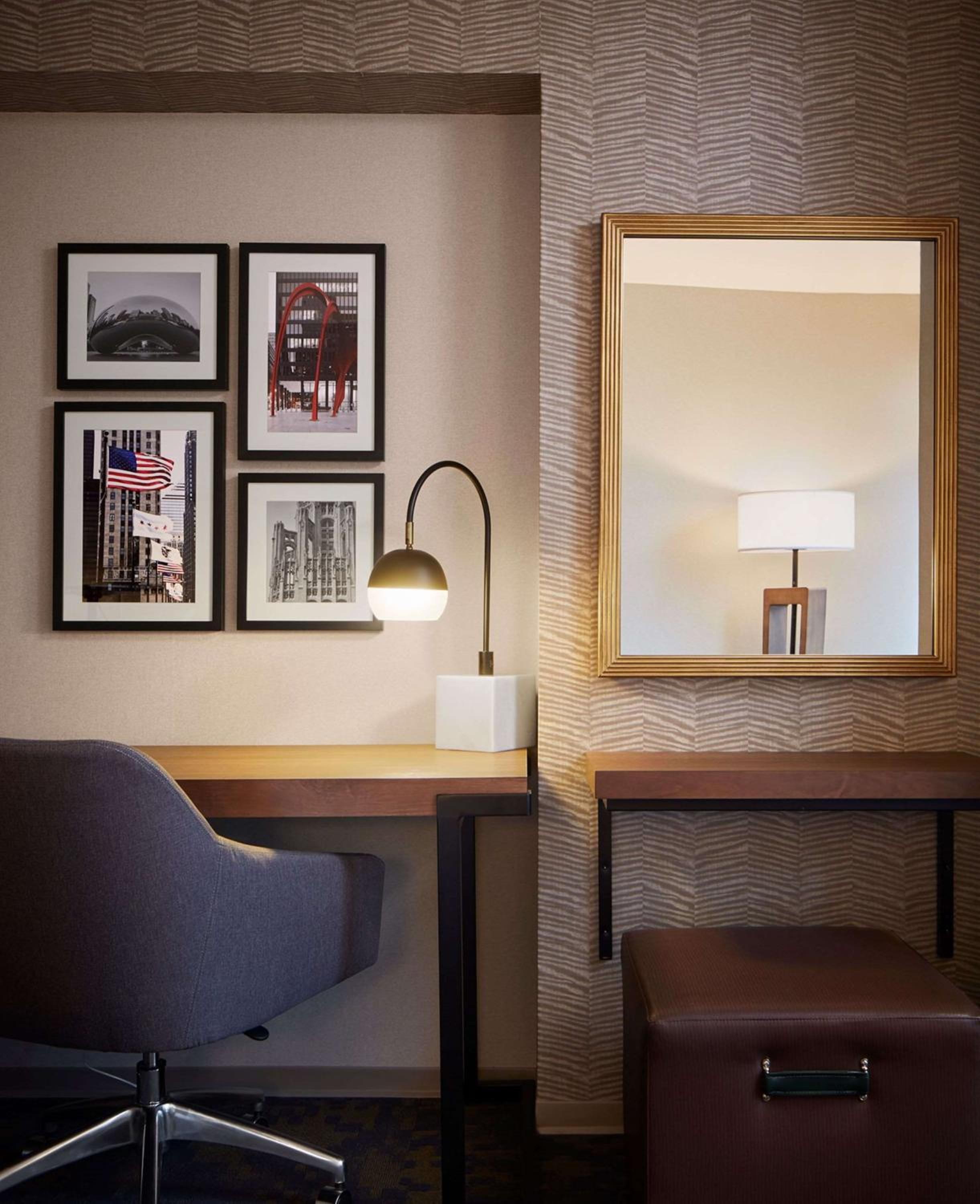 King Room with Skyline View - Non-Smoking