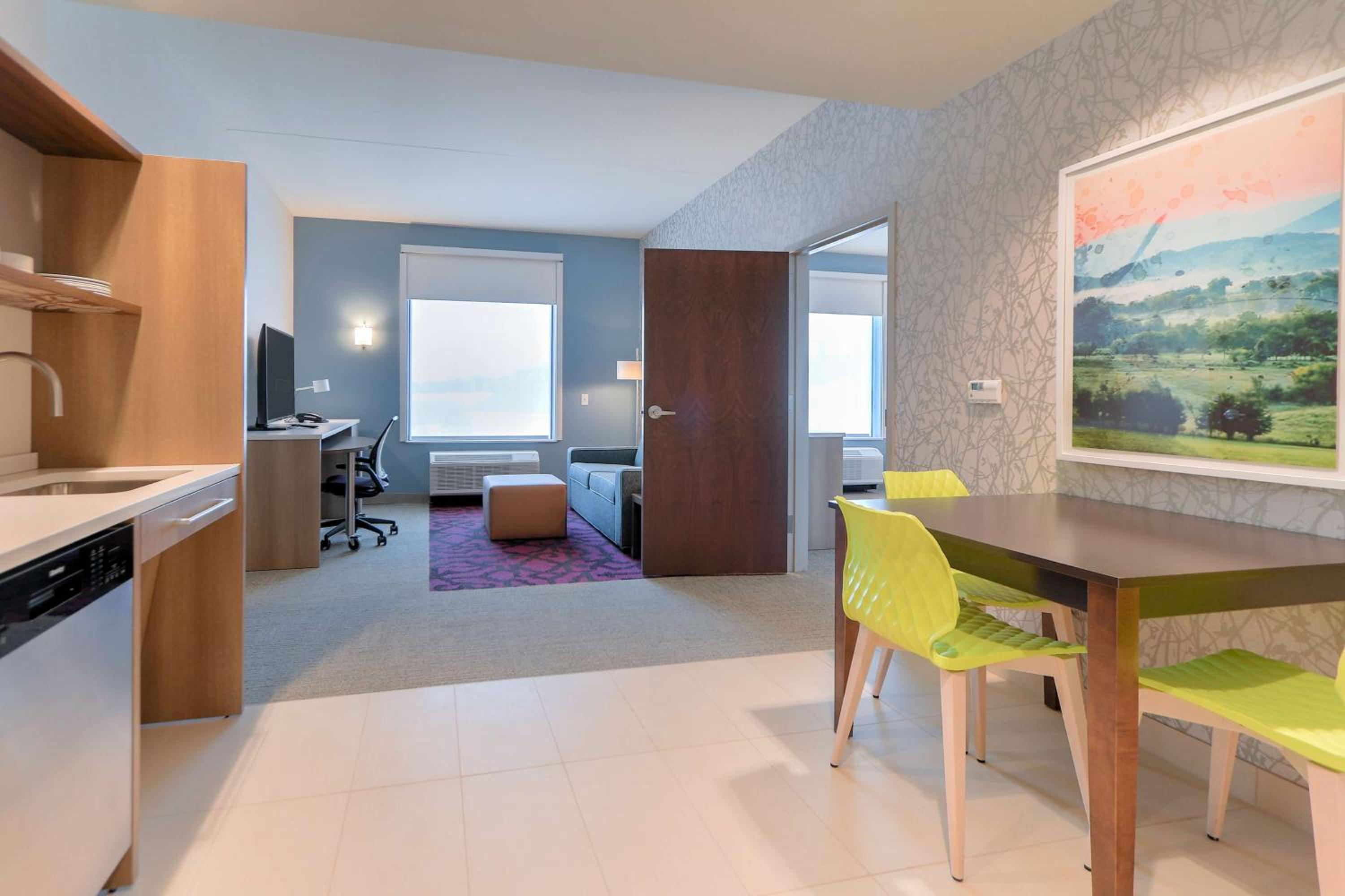 King Suite With Accessible Bathtub - Photo 1