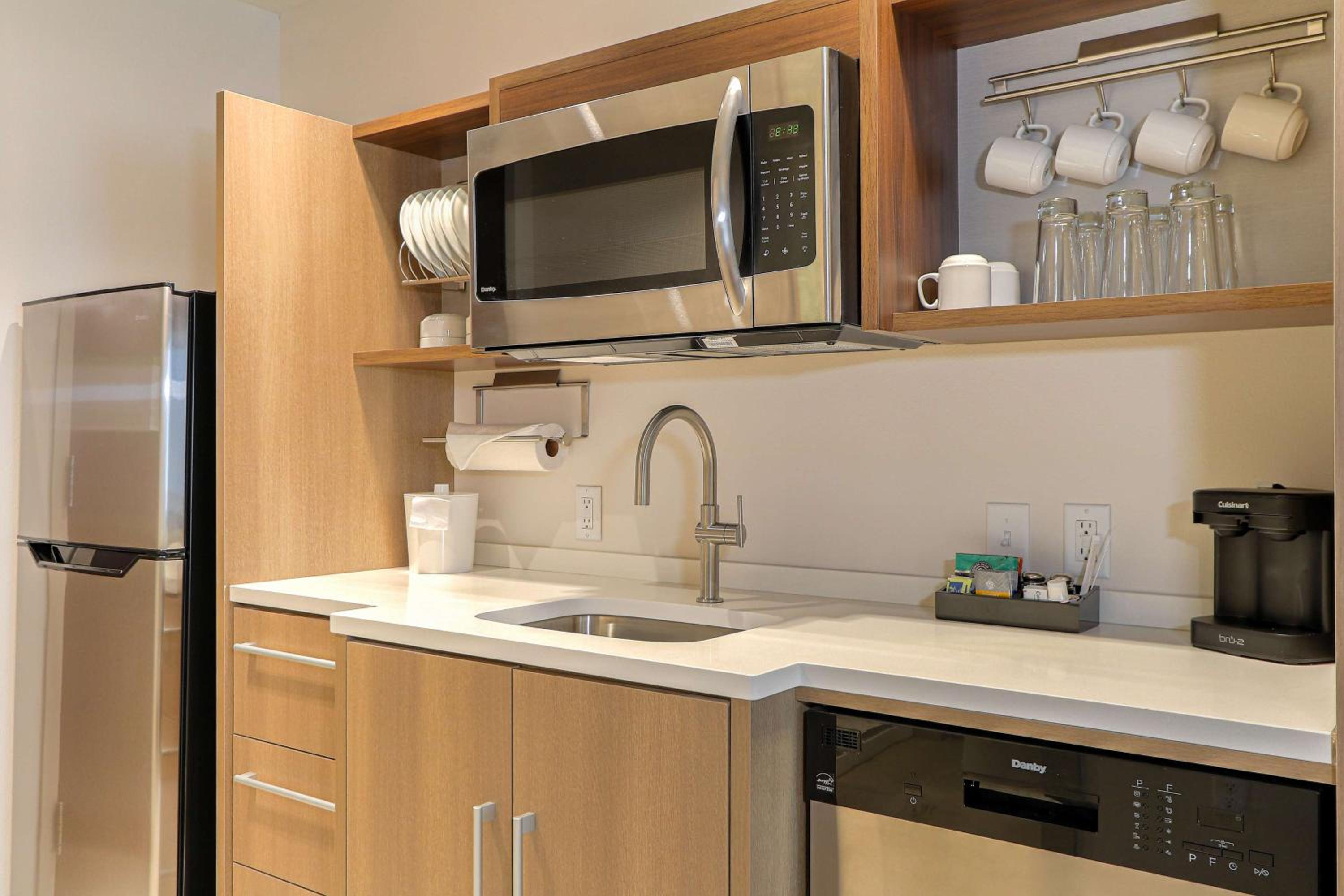 King Studio Suite - Photo 4