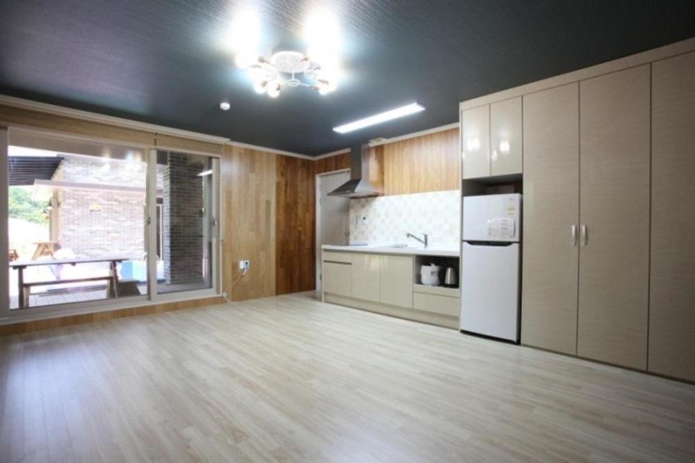 Double Room 1 - Photo 6