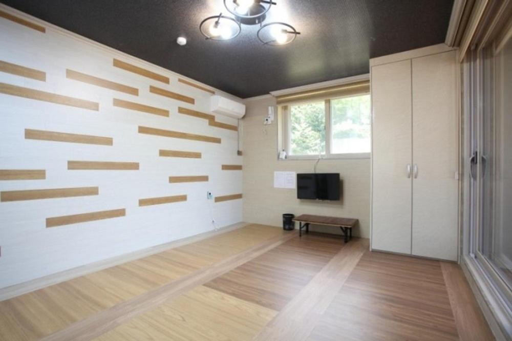 Double Room 4 photo 3
