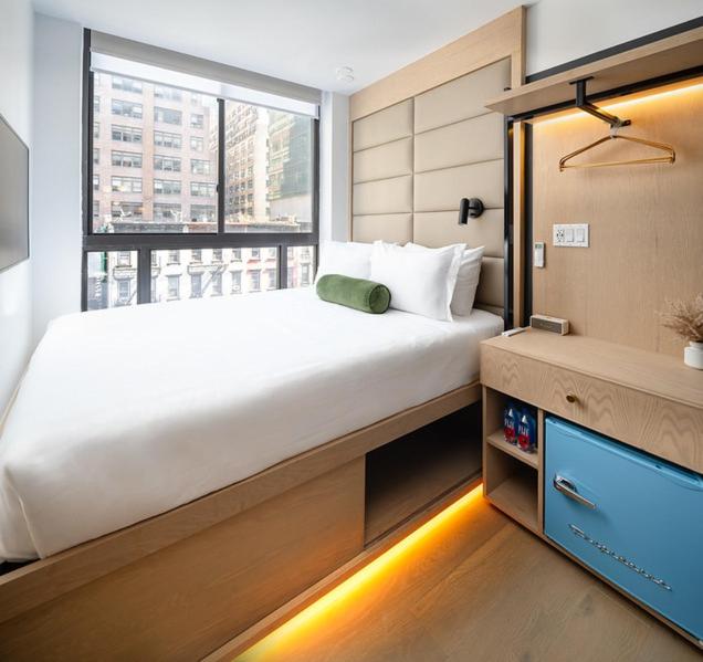 Deluxe Queen Room