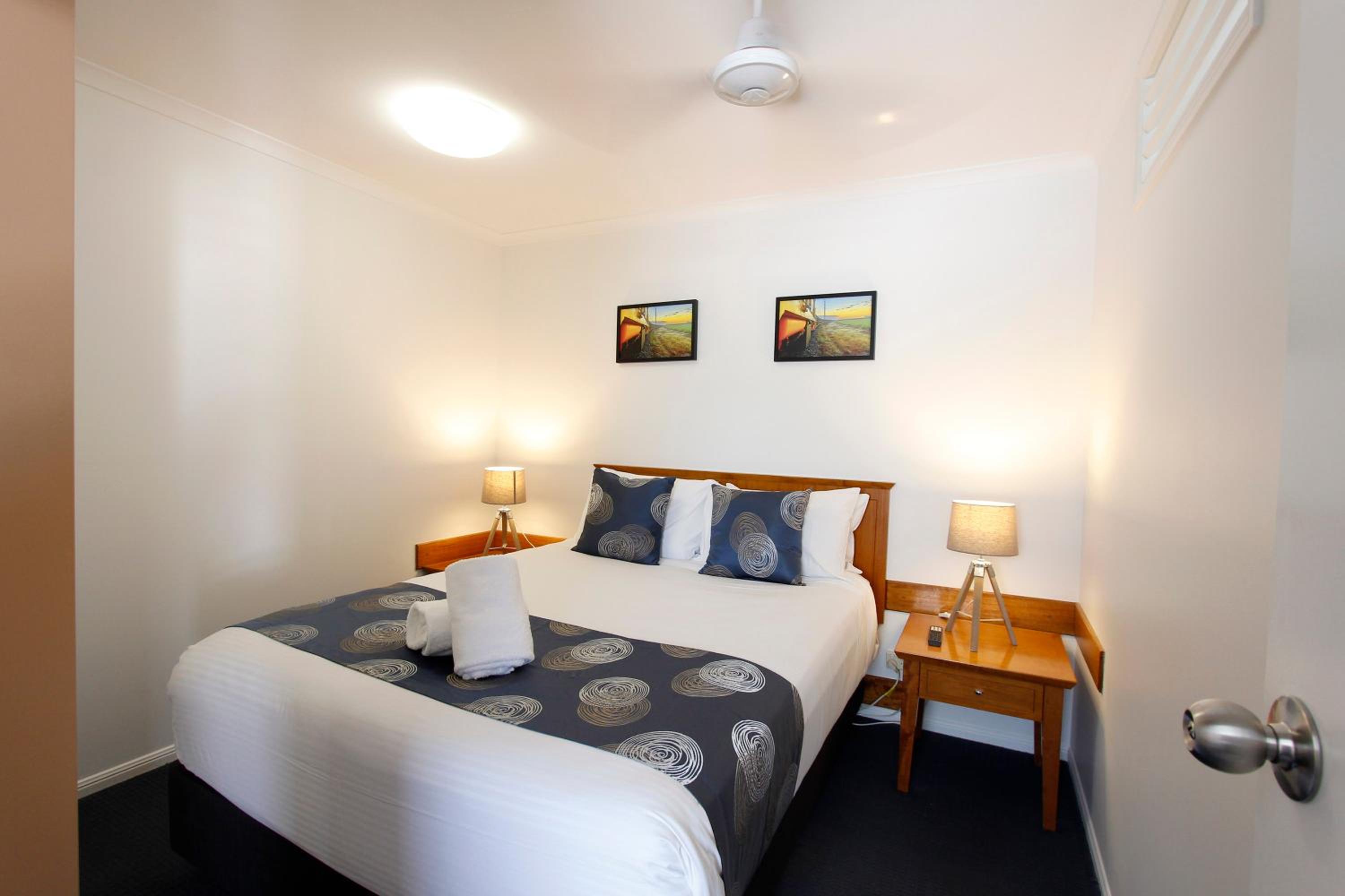 One-Bedroom Suite - Photo 4