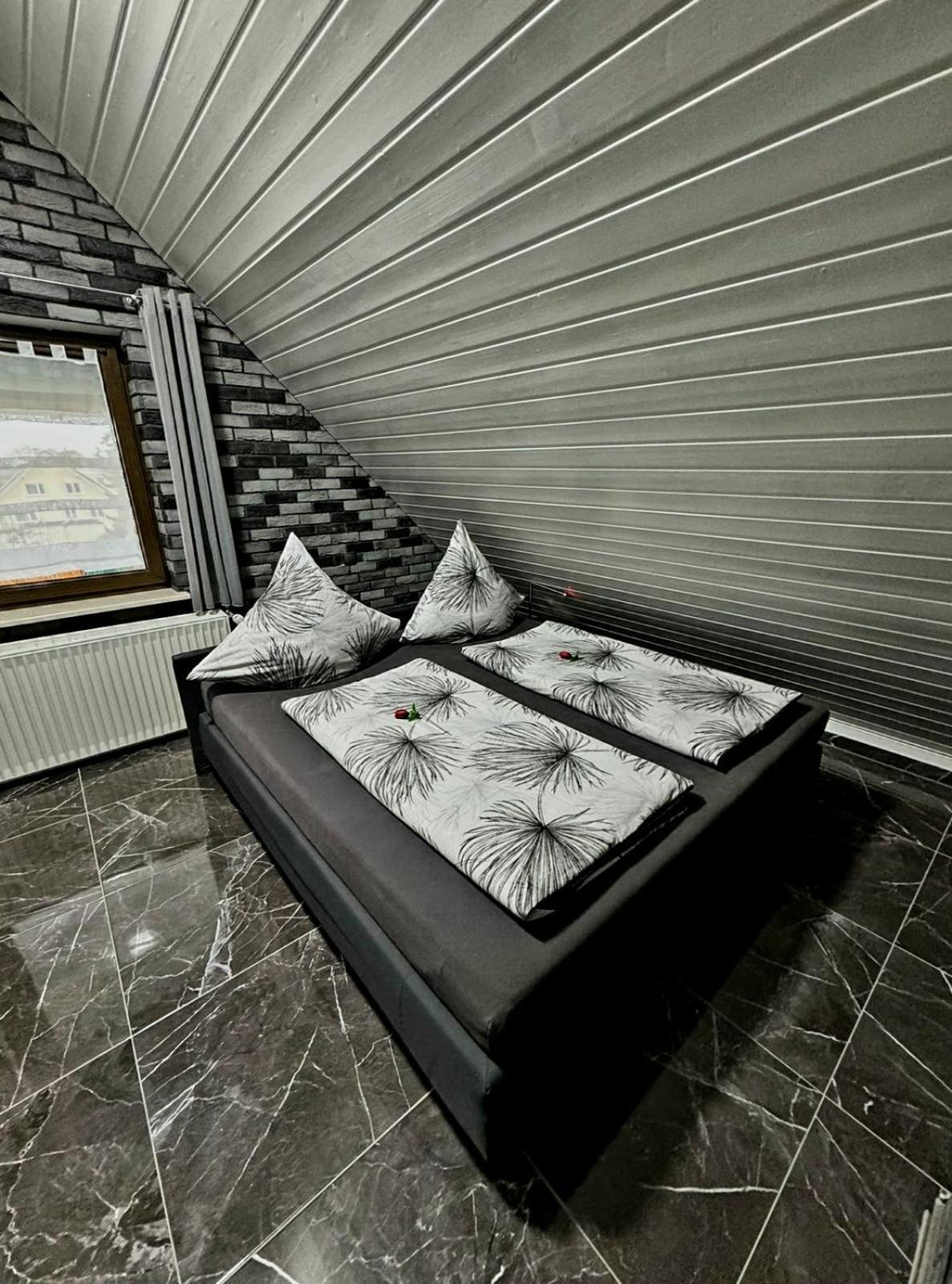 Apartment - Photo 2