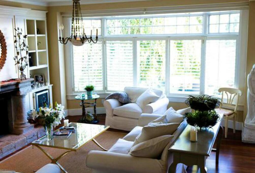 Four-Bedroom House photo 2