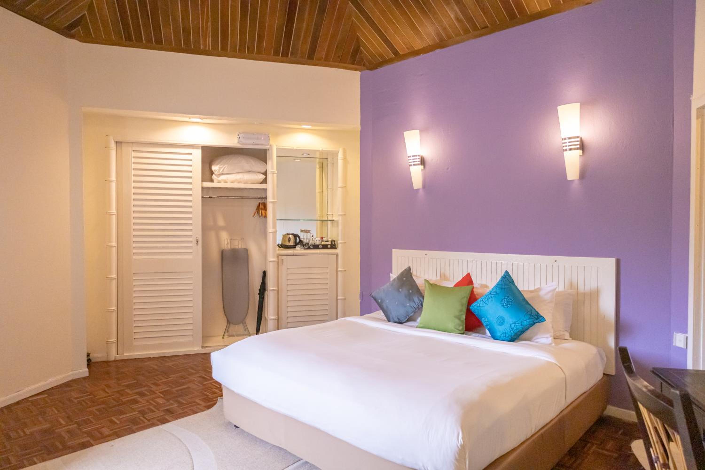 Hill Lodge King - Photo 3
