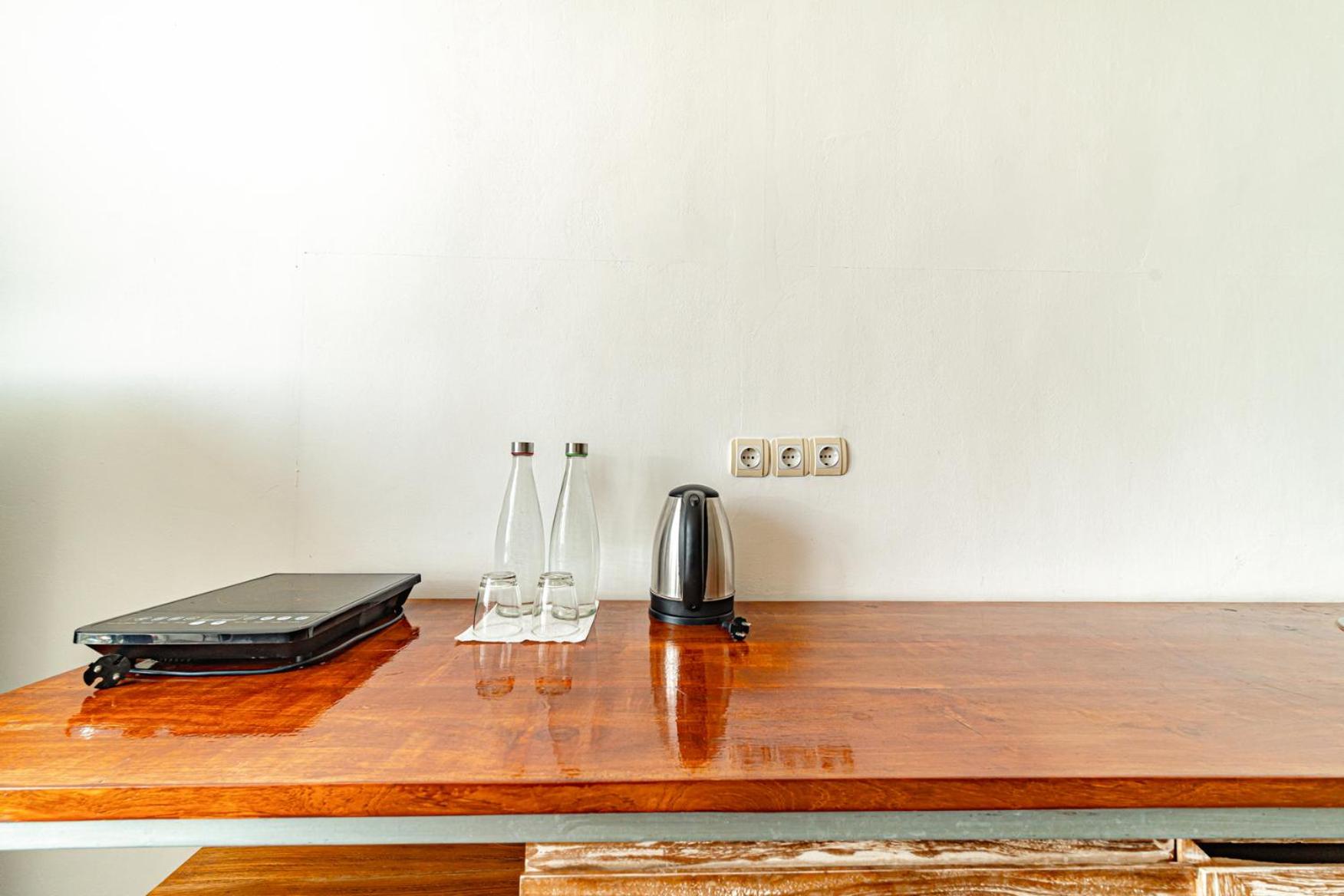 Suite - Photo 19