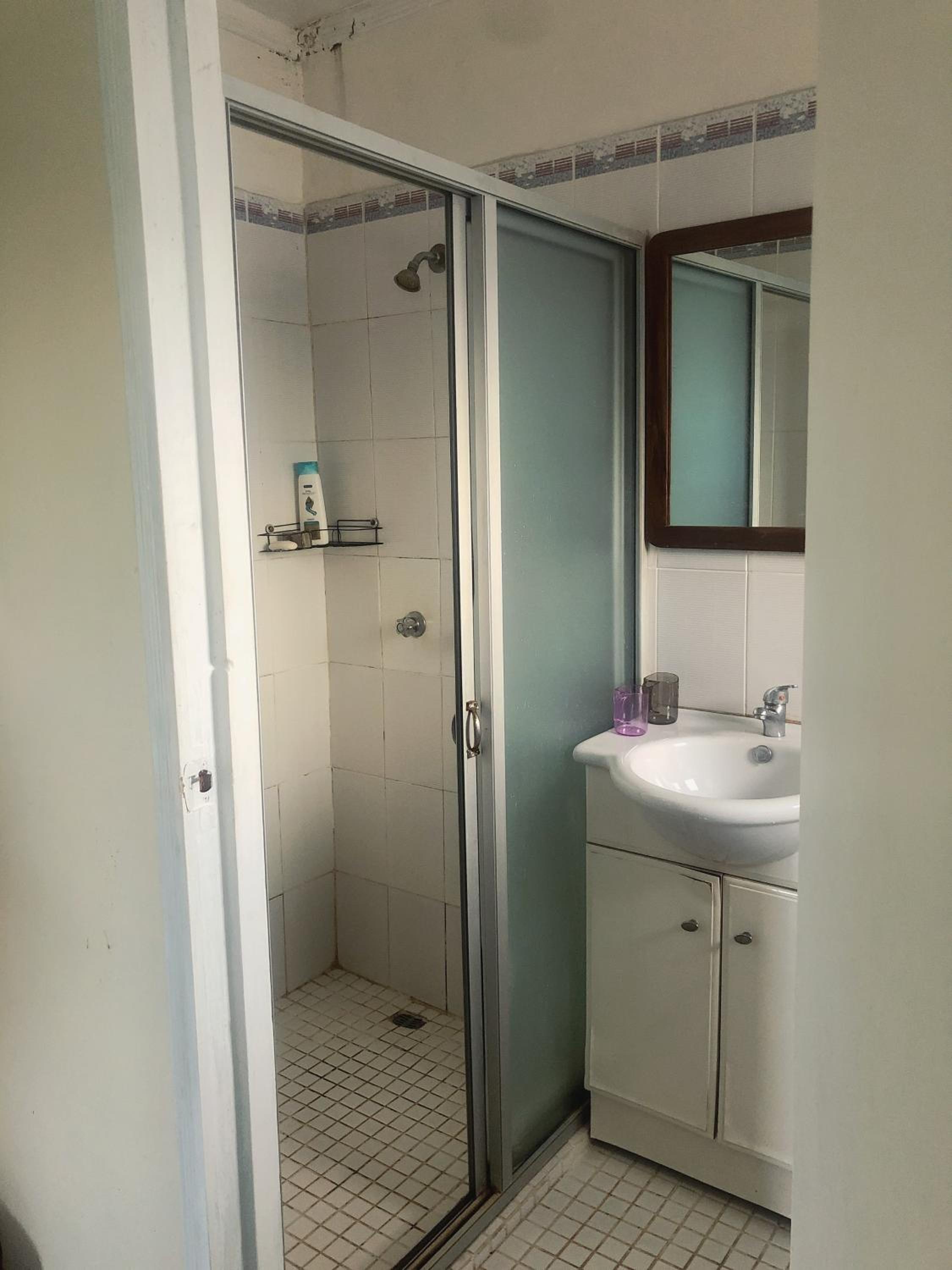 Family Room With Private Bathroom photo 3