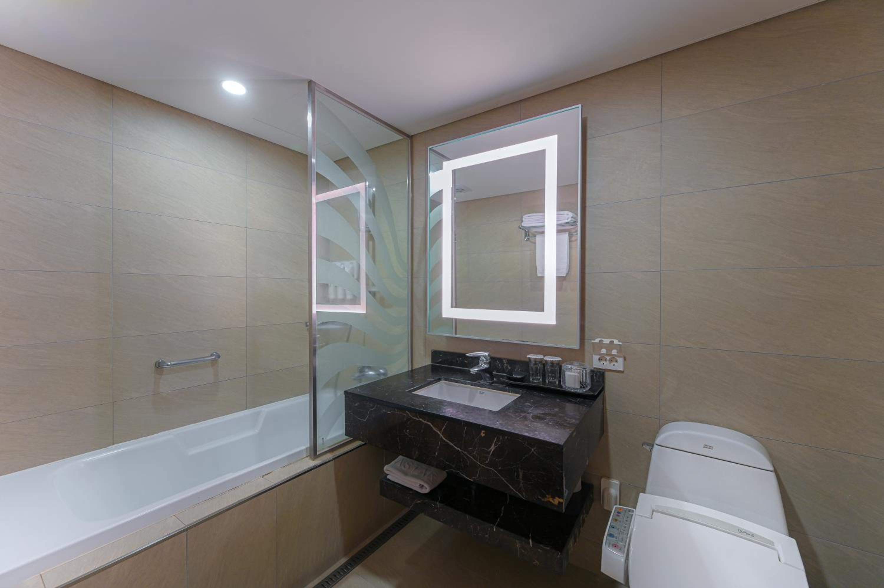 Super Deluxe Double Room photo 2