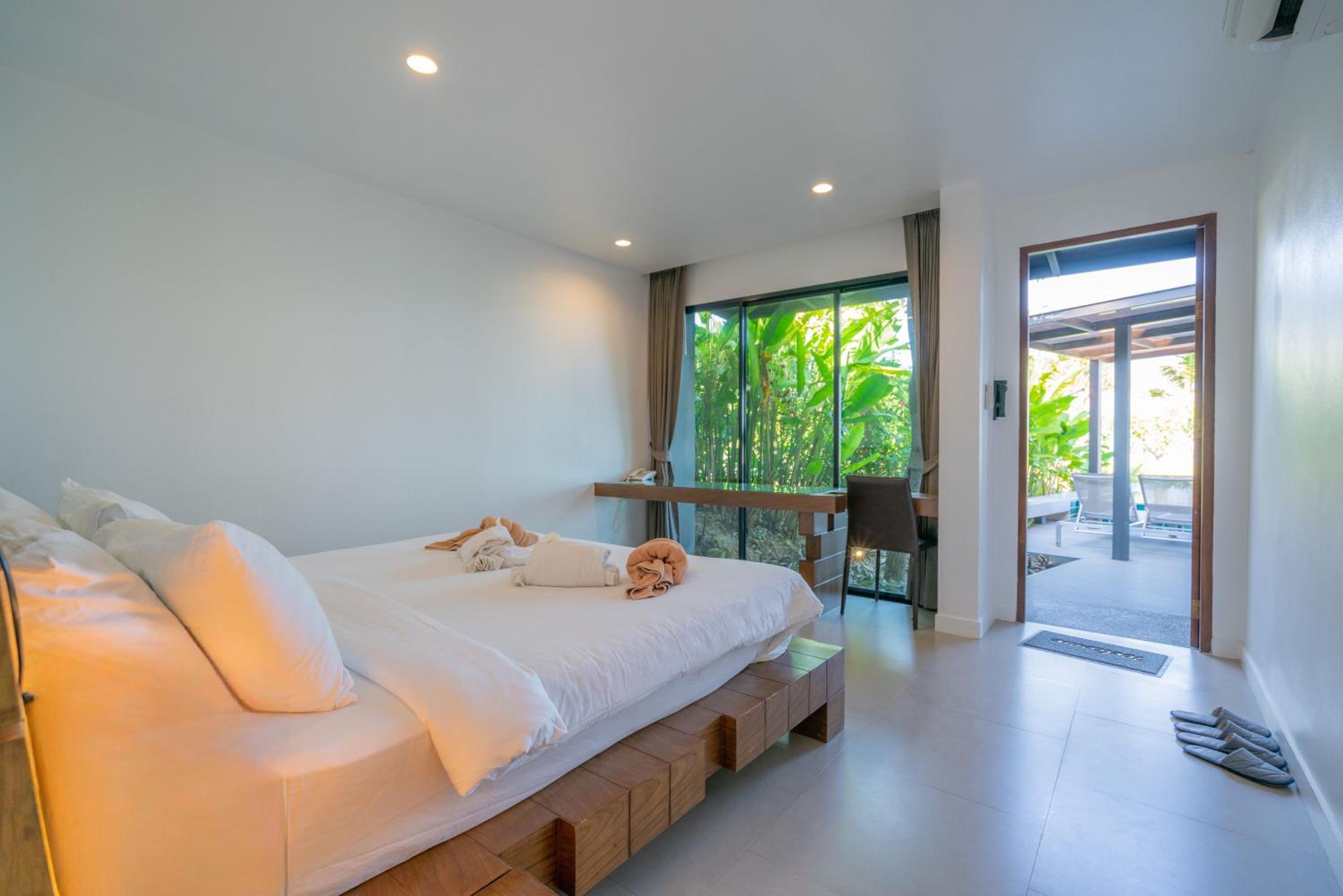Villa with Private Pool photo 2