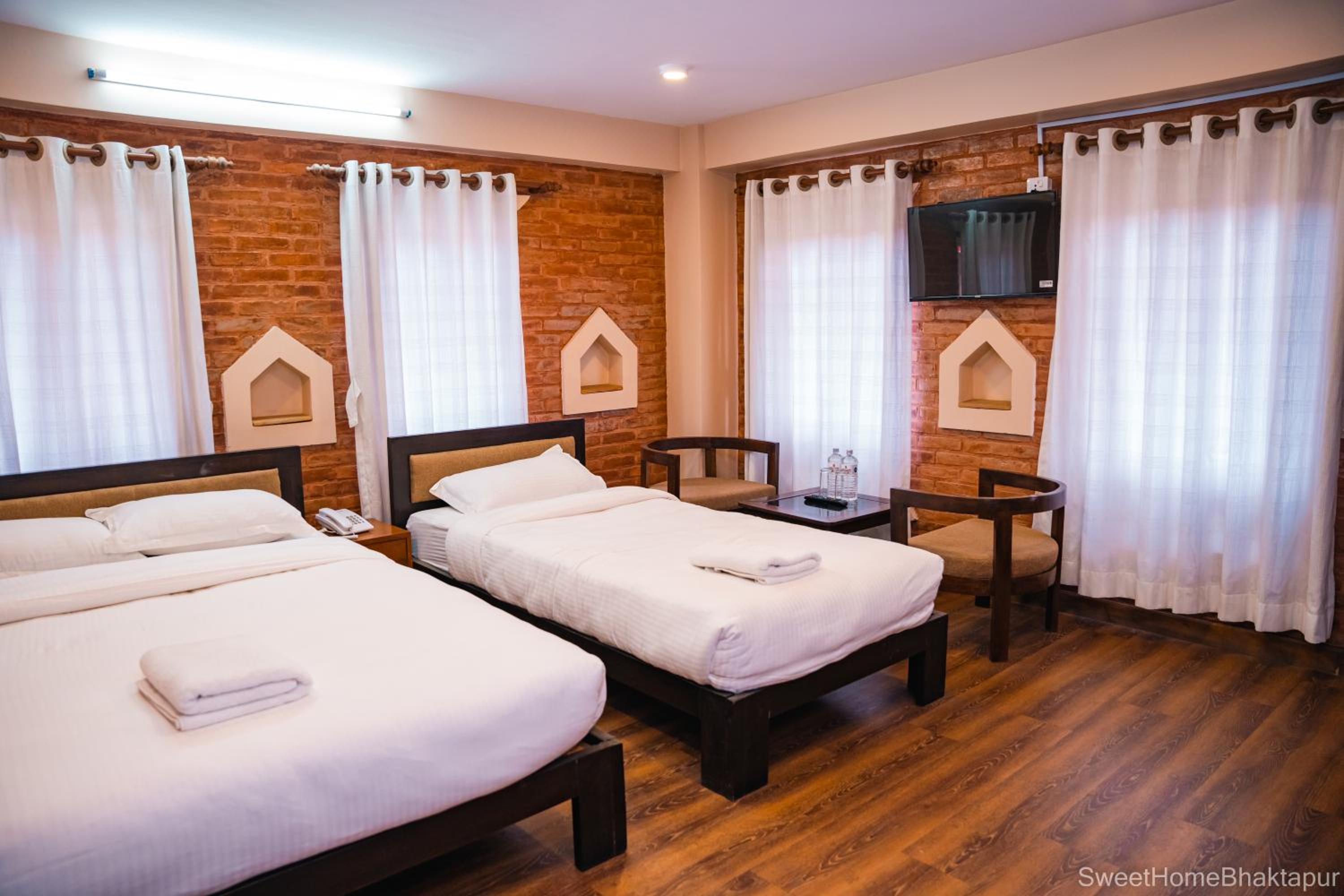 Deluxe Double Room with Shower photo 1
