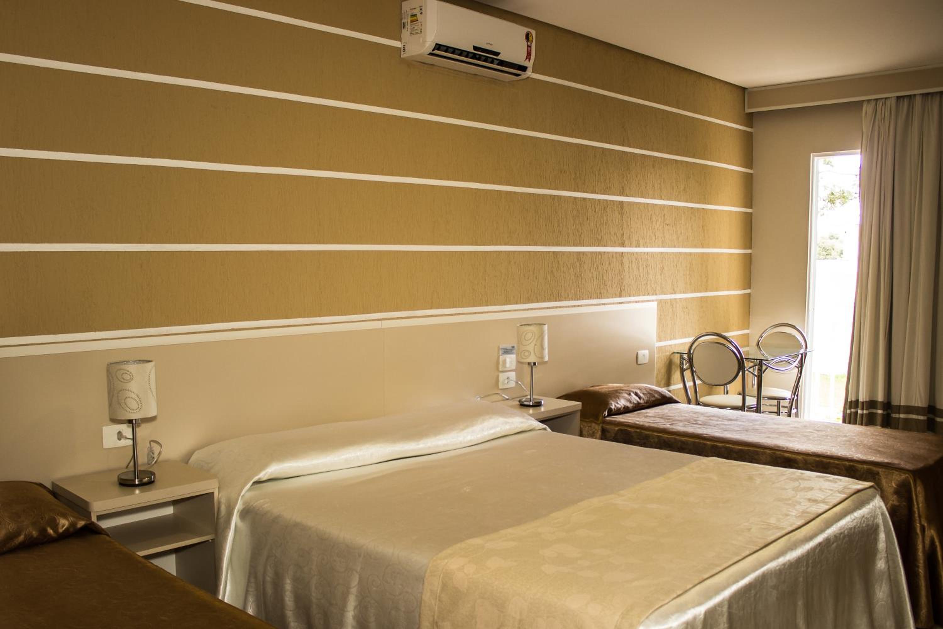 Quintuple Room (5 Adults) thumbnail 5