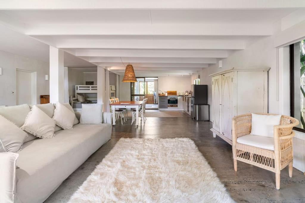 Two-Bedroom Apartment - Photo 17