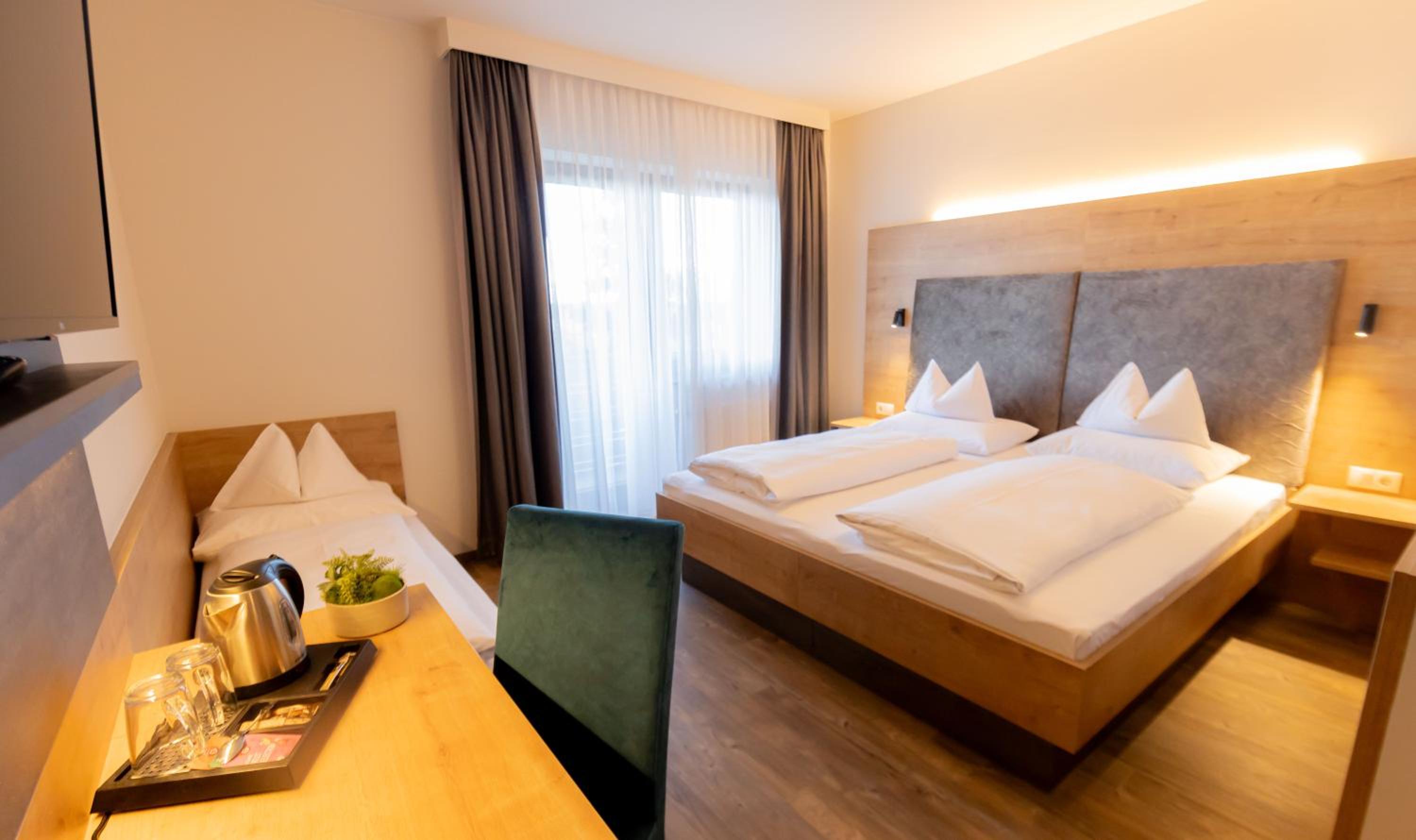 Double Room with Balcony (2 Adults + 1 Child) with Air Conditioning