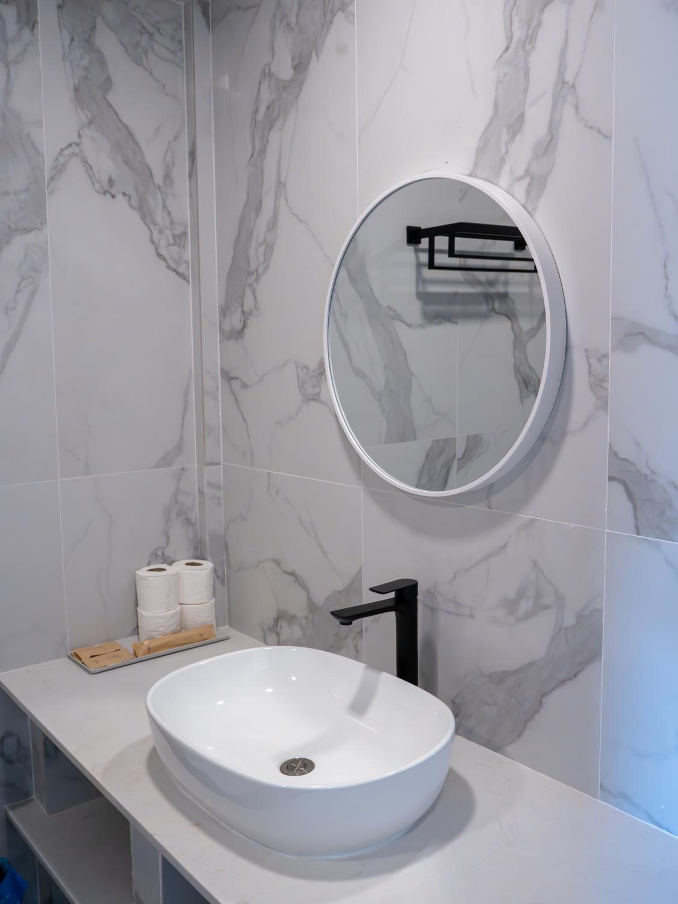 Deluxe Double or Twin Room with Balcony - Photo 13