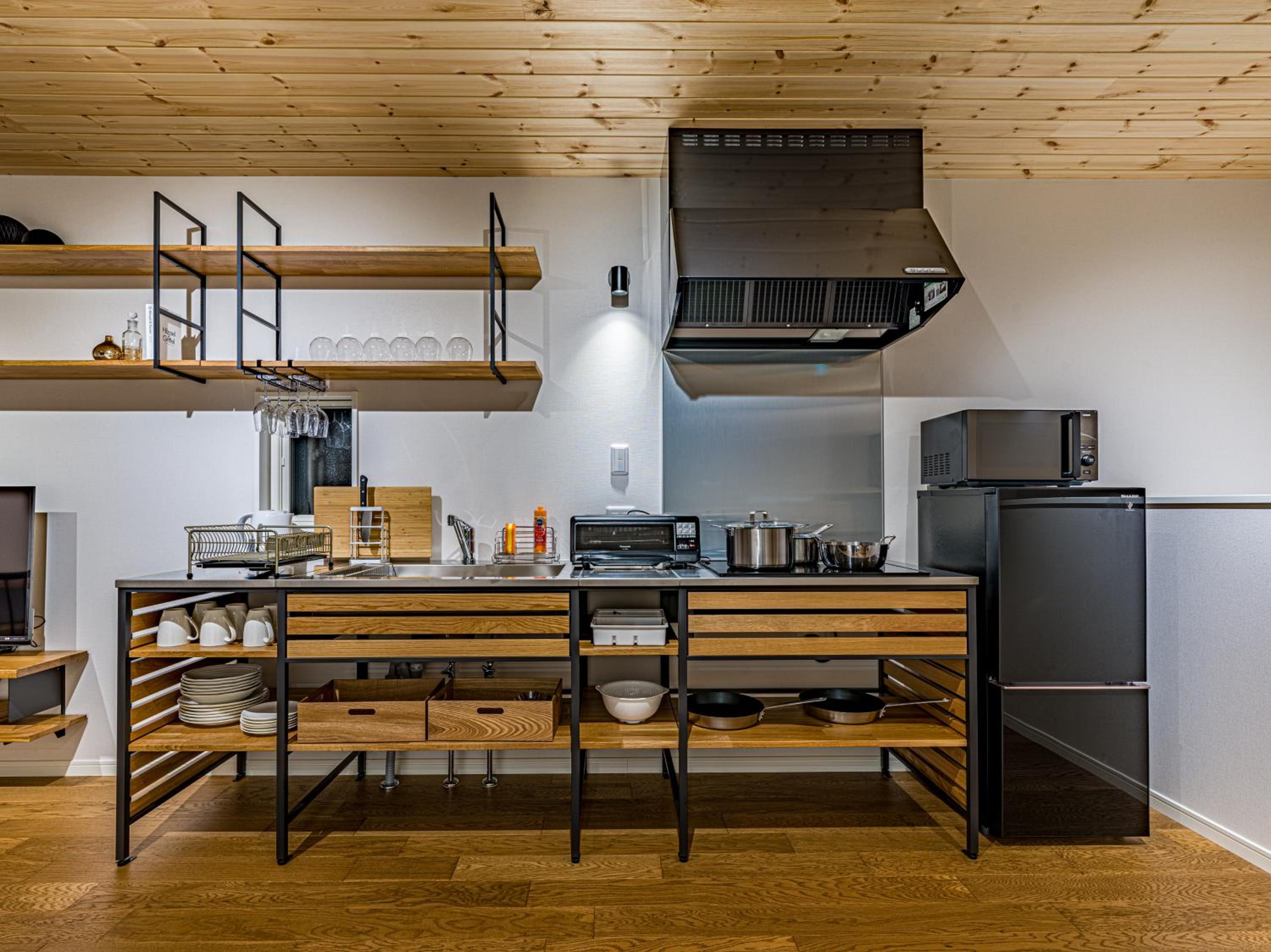 Three-Bedroom House - Photo 9