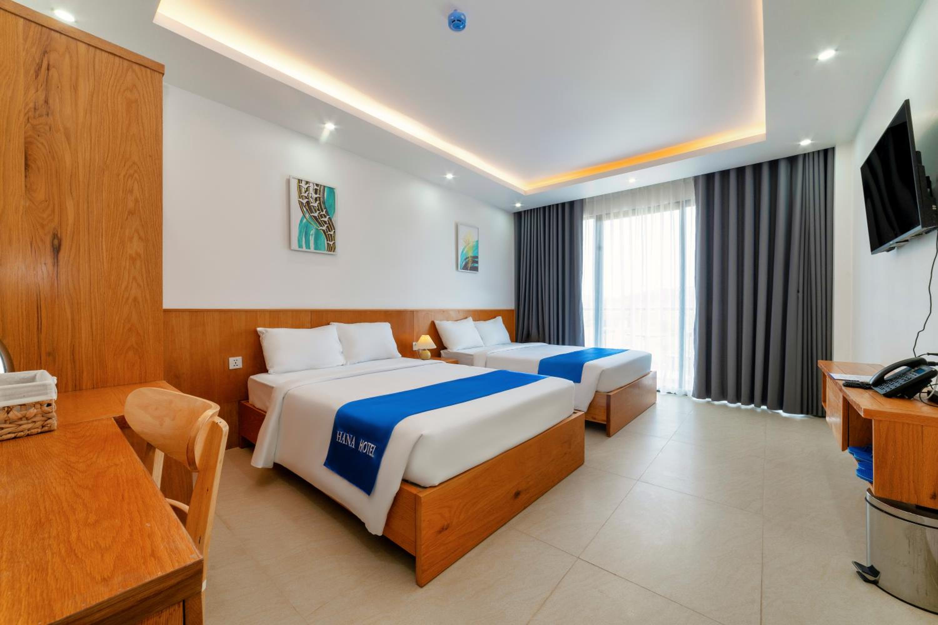 Superior Queen Room with Two Queen Beds